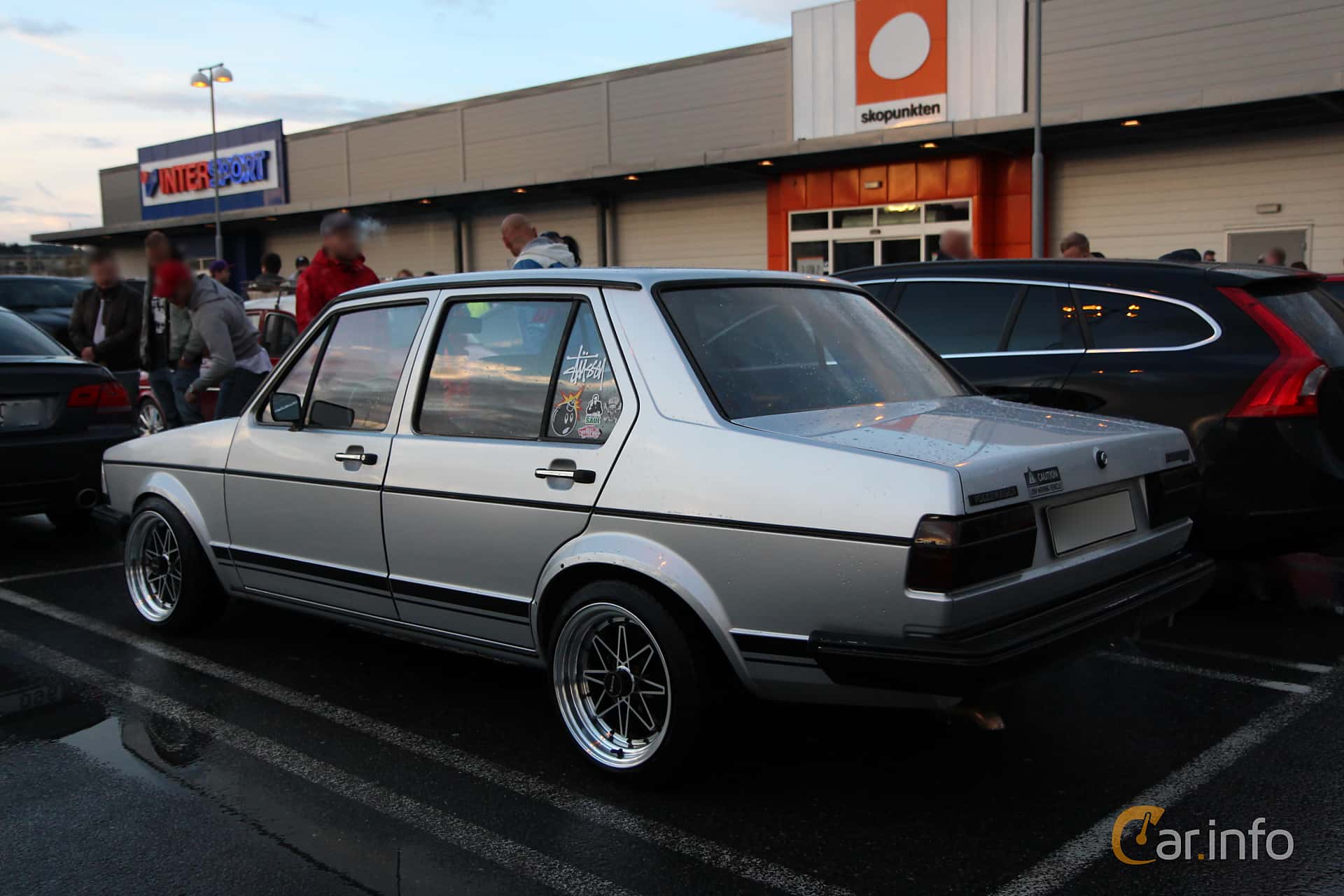 Volkswagen Jetta 4-door 1.5 Automatic, 70hp, 1983