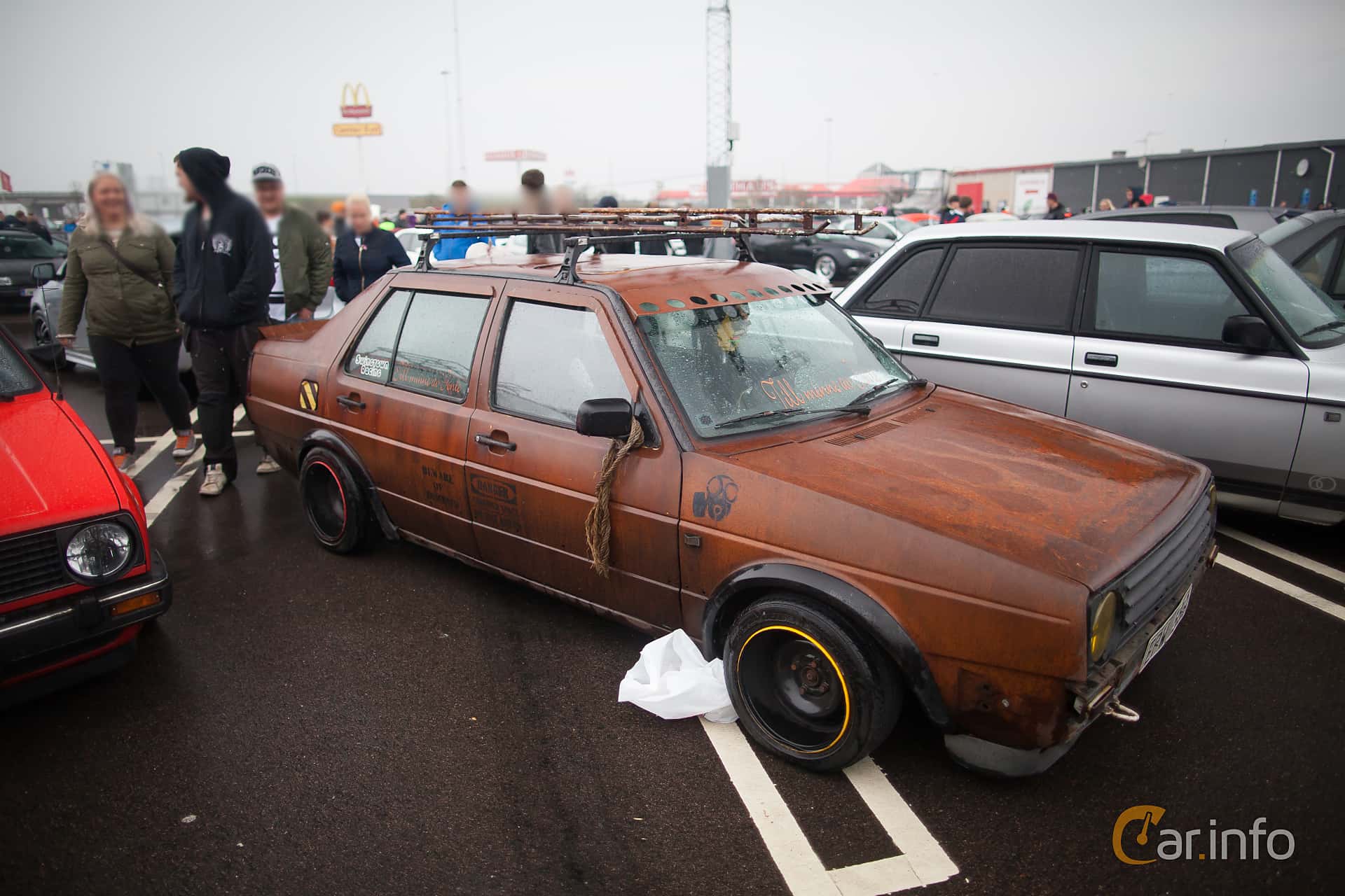 Volkswagen Jetta 4-door 1.8 Manual, 107hp, 1992