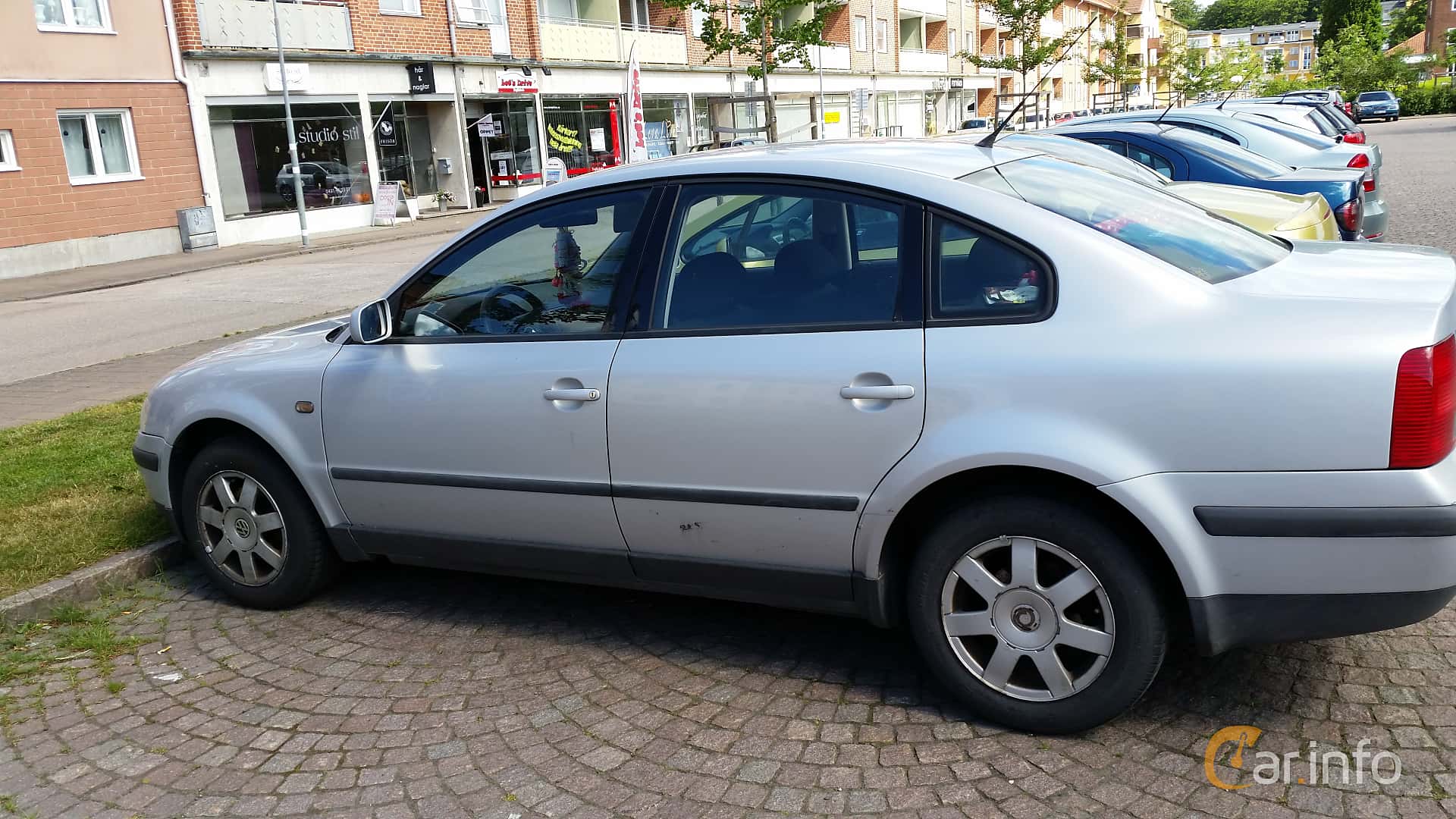 Volkswagen Passat 1.9 TDI Automatic, 110hp, 1998