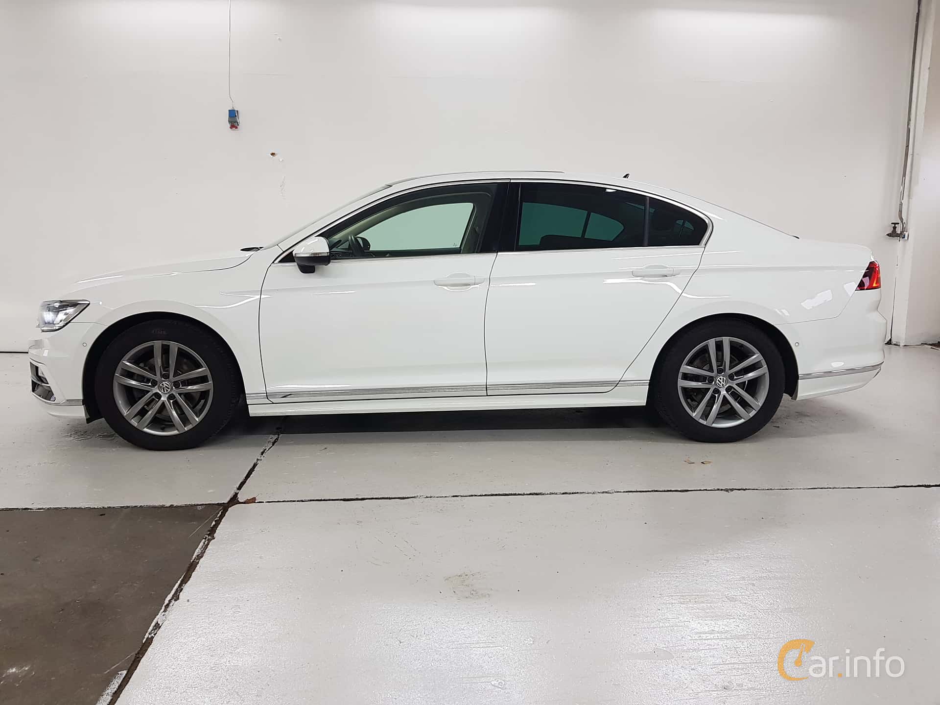 Volkswagen Passat 2.0 TDI SCR BlueMotion Manual, 190hp, 2018