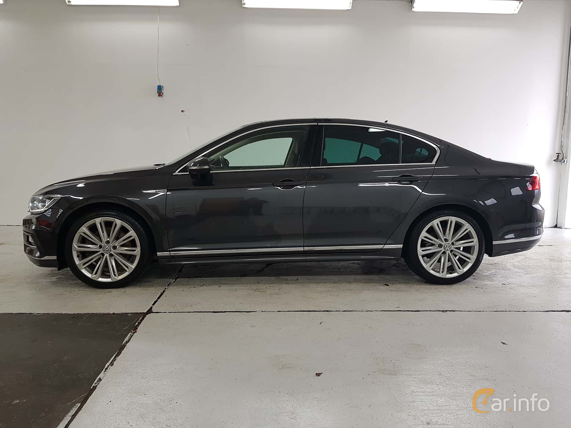 Volkswagen Passat 2.0 TDI SCR BlueMotion 4Motion DSG Sequential, 240hp, 2018