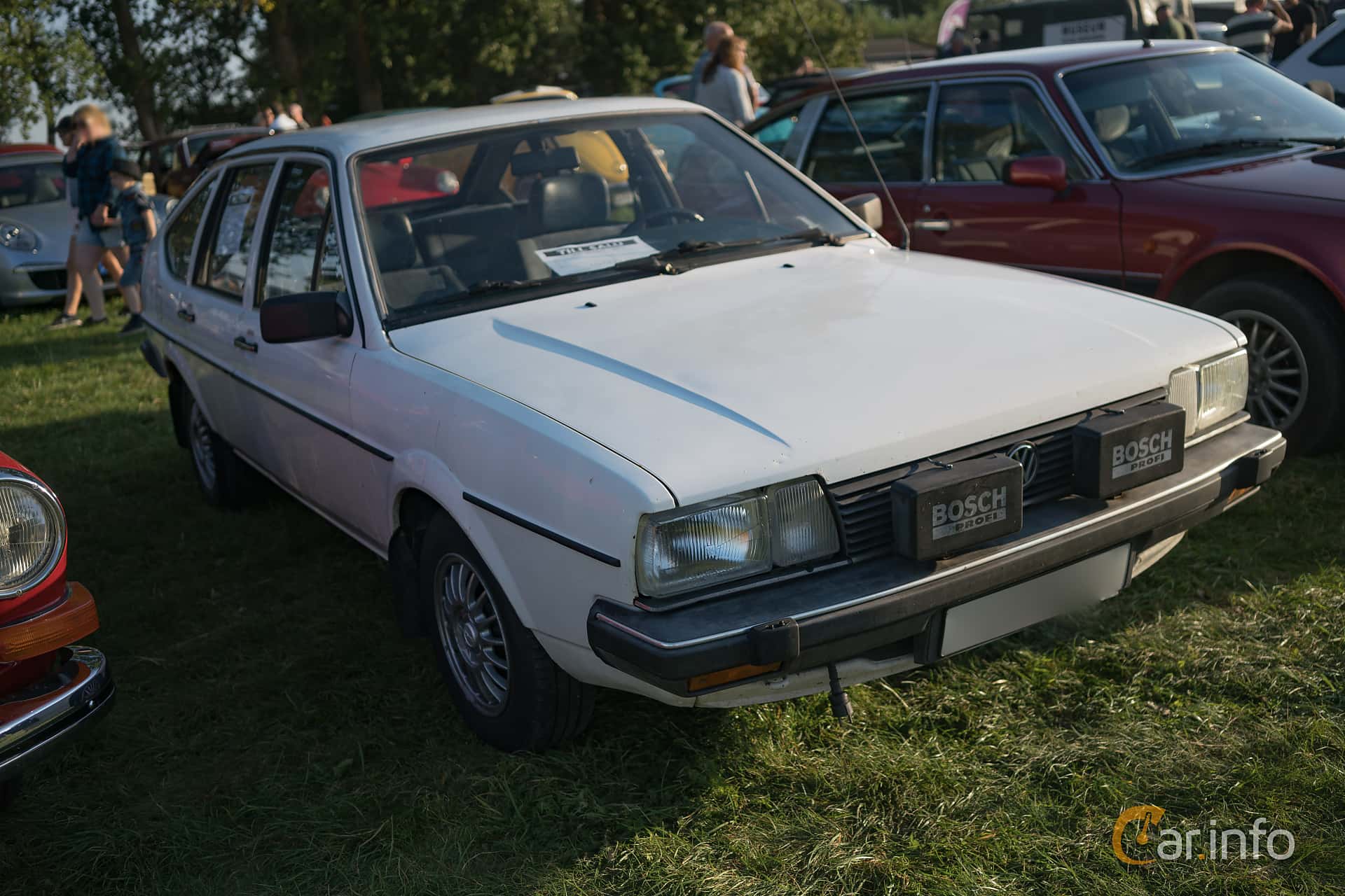 Volkswagen Passat 5-door generation B2 (Typ 32B) 1.6