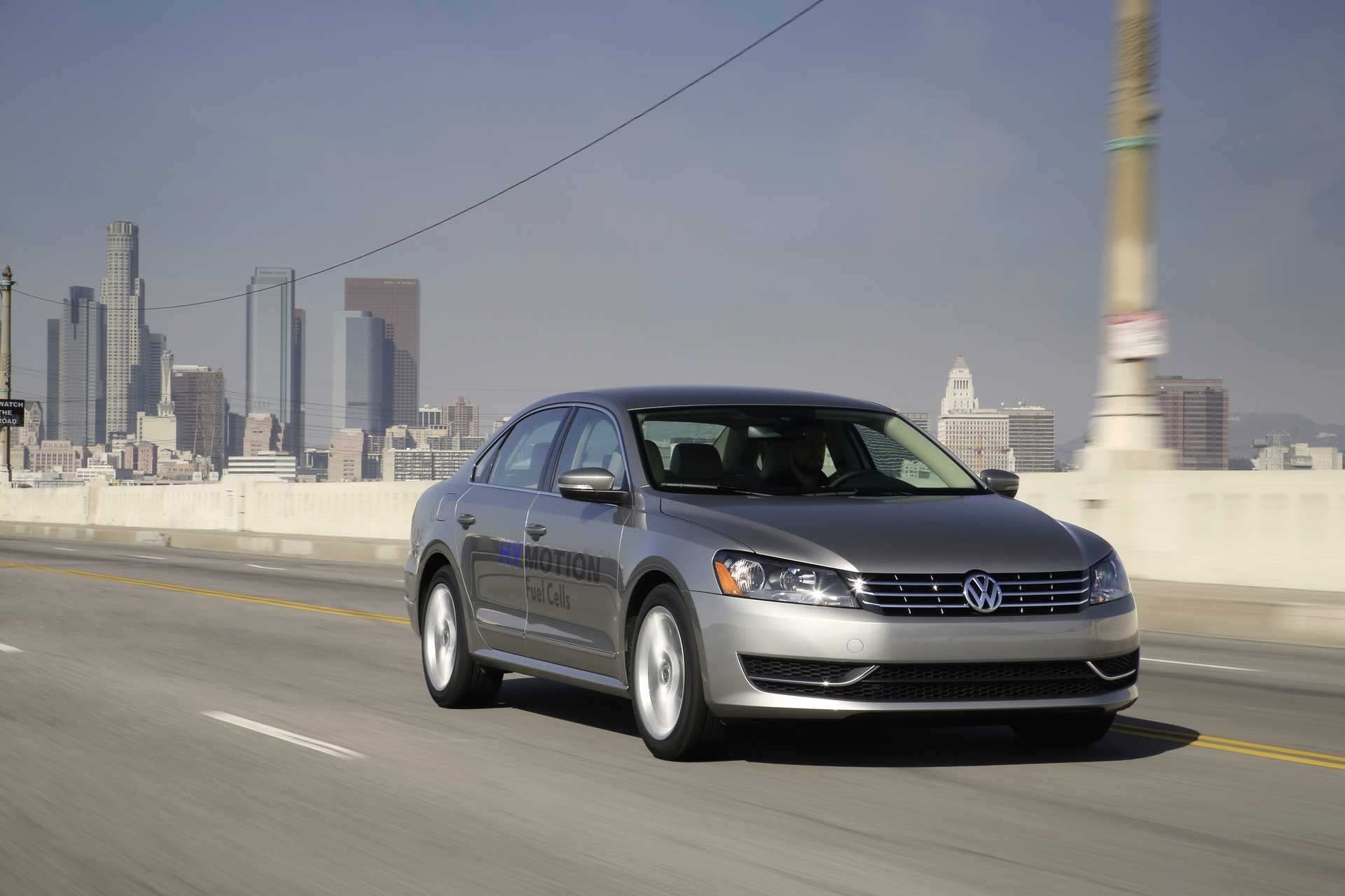 Volkswagen Passat HyMotion 1.1 kWh Single Speed, 136hp, 2014