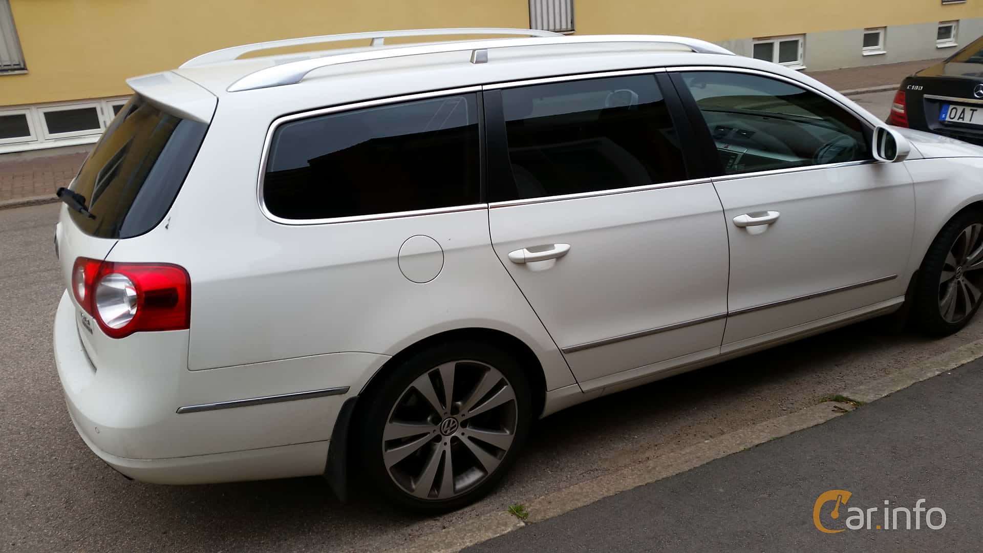 Volkswagen Passat Variant 3.2 V6 FSI 4Motion DSG Sequential, 250hp, 2010
