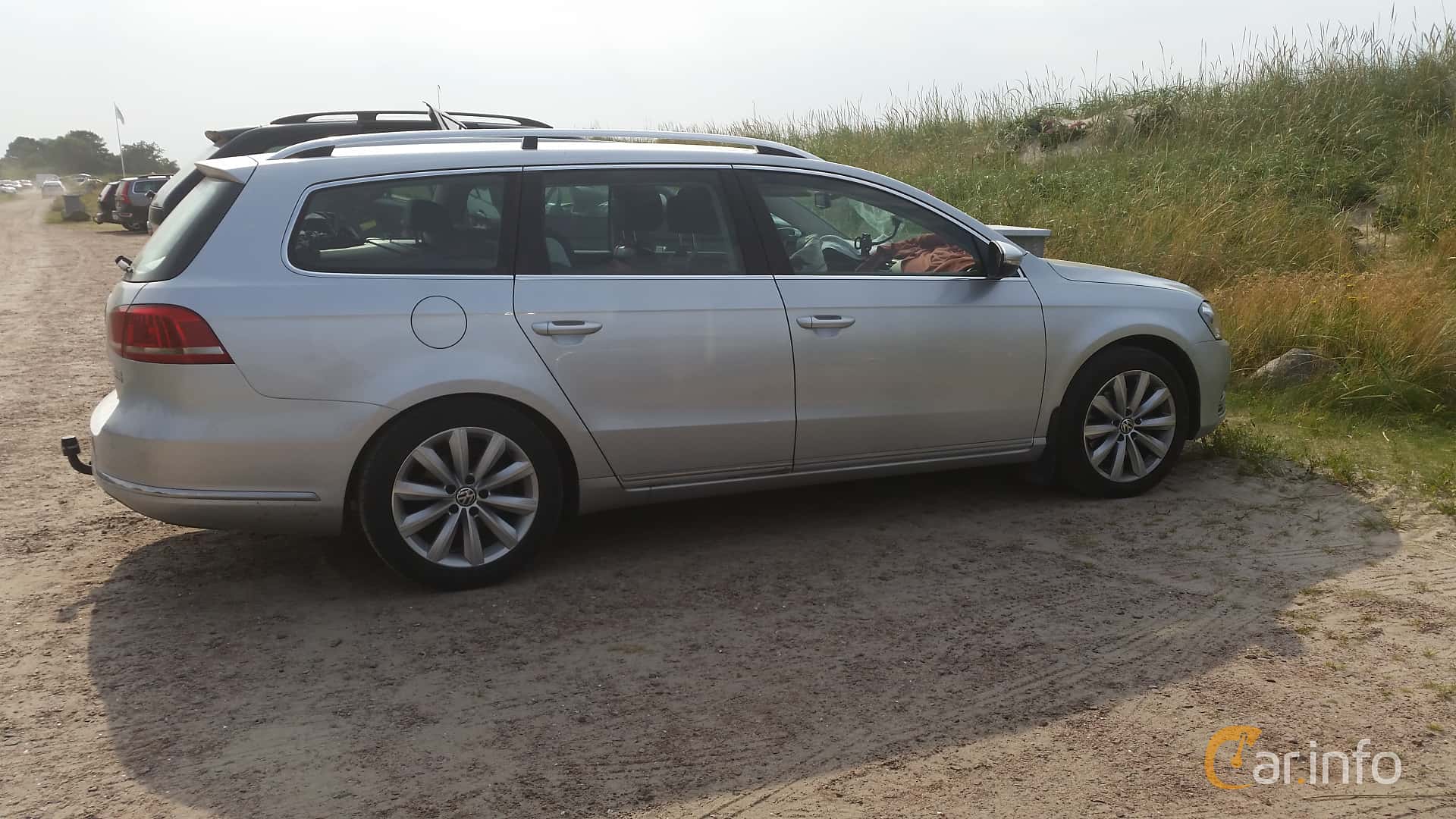 Volkswagen Passat Variant 2.0 TDI BlueMotion Manual, 140hp, 2012