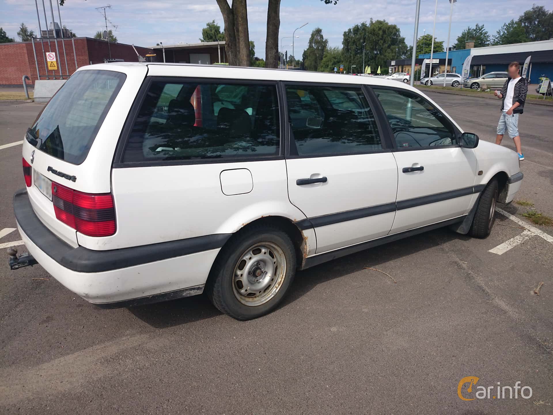 Volkswagen Passat Variant generation B4 (Typ 3A) 1.8 Automatic, 4-speed