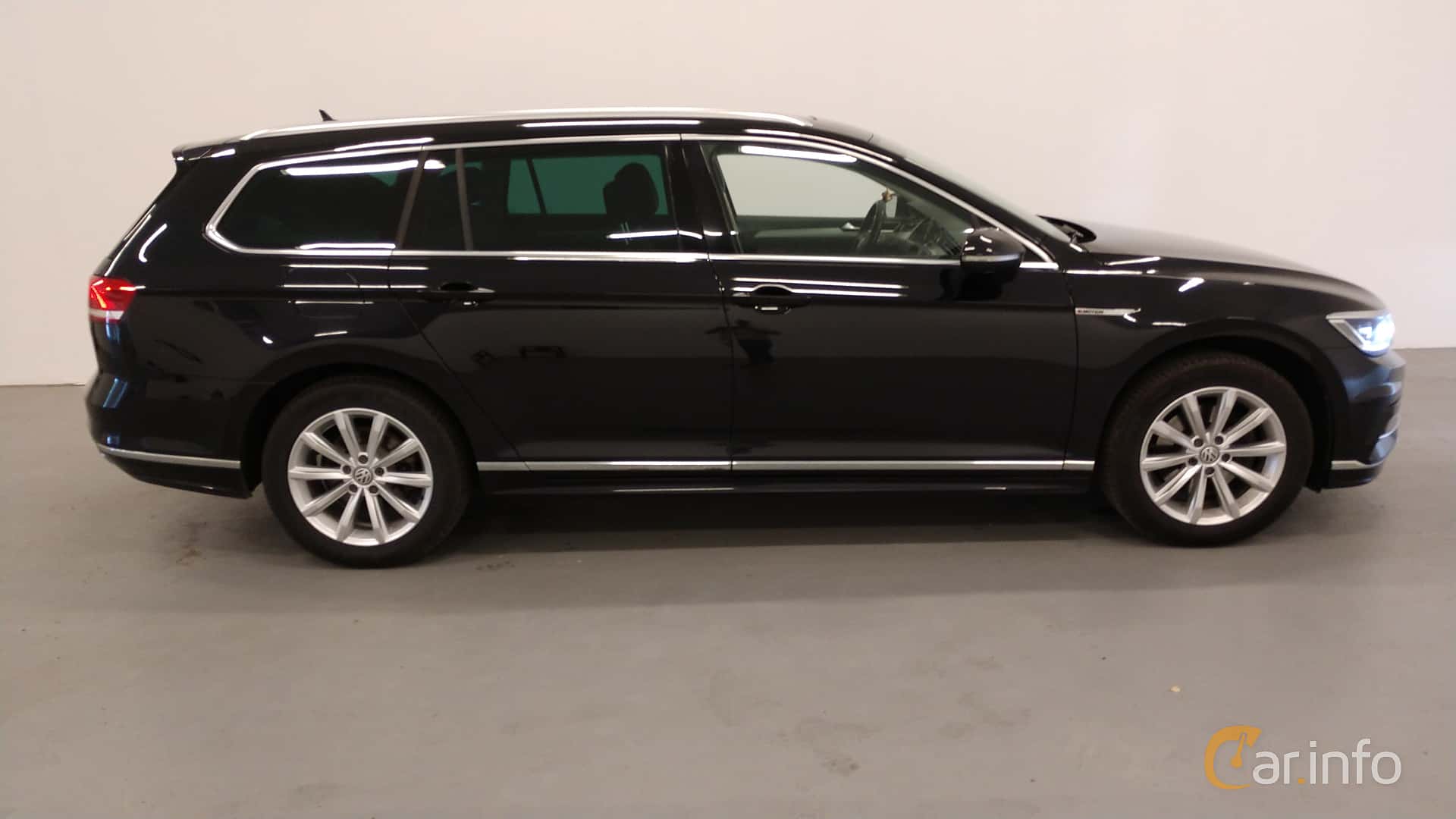 Volkswagen Passat Variant 2.0 TDI BlueMotion 4Motion Manual, 150hp, 2017