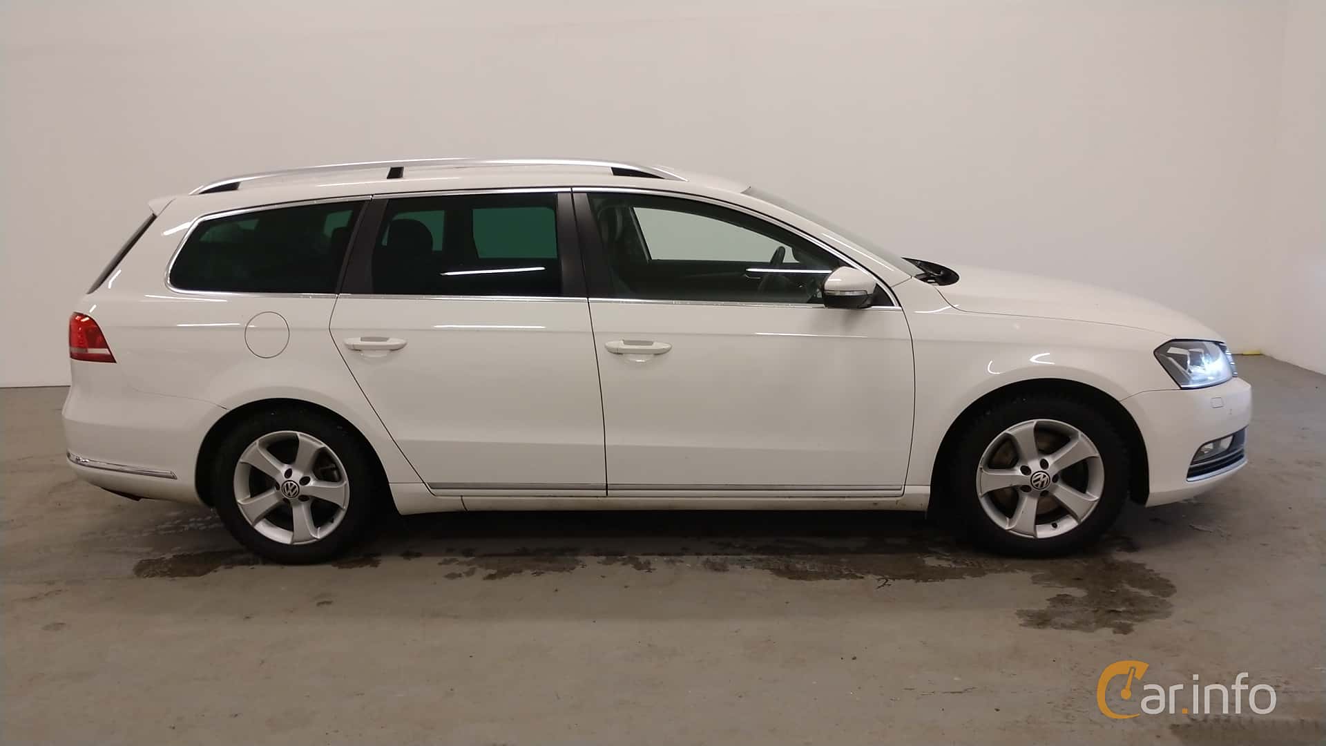 Volkswagen Passat Variant 2.0 TDI BlueMotion DSG Sequential, 177hp, 2014