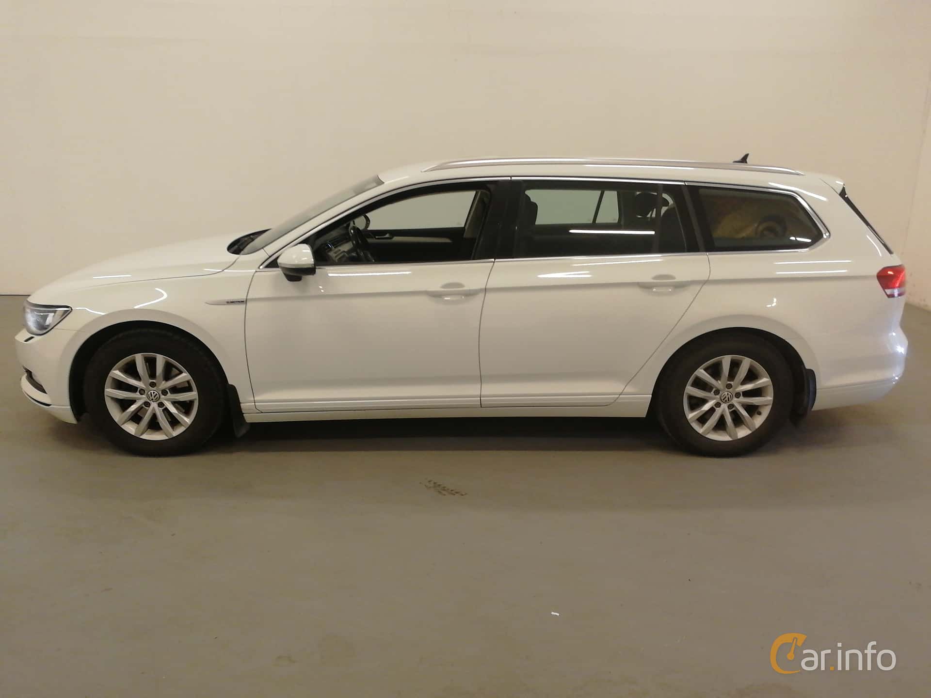 Volkswagen Passat Variant 2.0 TDI BlueMotion 4Motion Manual, 150hp, 2015