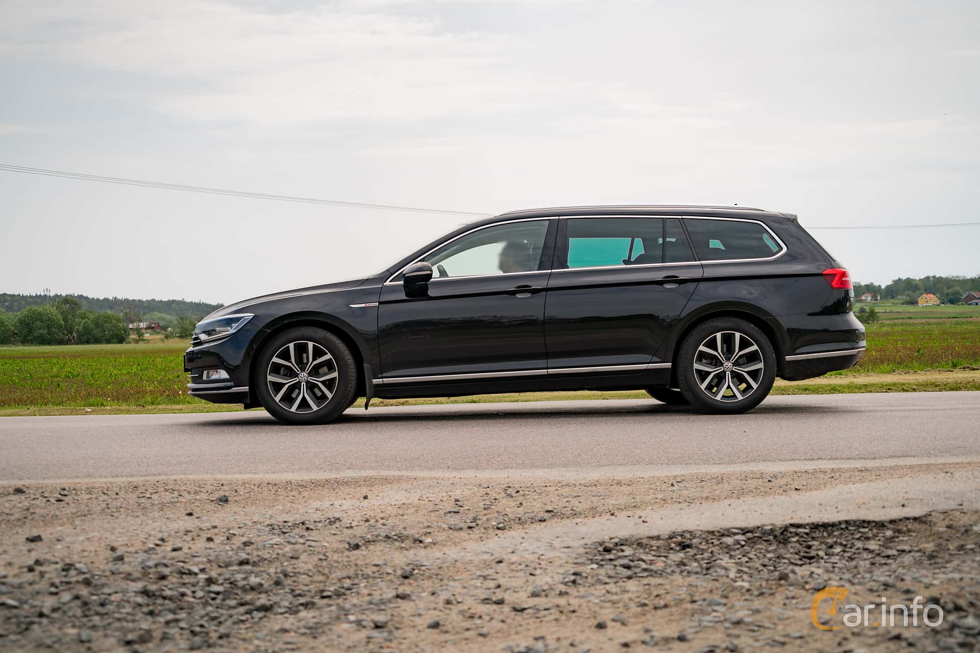 Volkswagen Passat Variant 2.0 TDI SCR BlueMotion 4Motion DSG Sequential, 190hp, 2016
