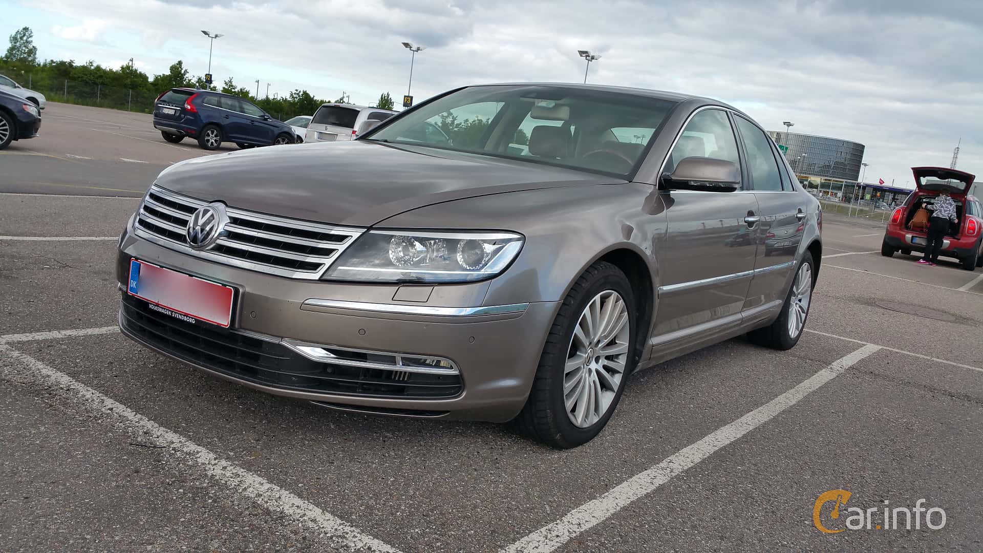 Volkswagen Phaeton 3.0 V6 TDI 4Motion TipTronic, 240hp, 2012