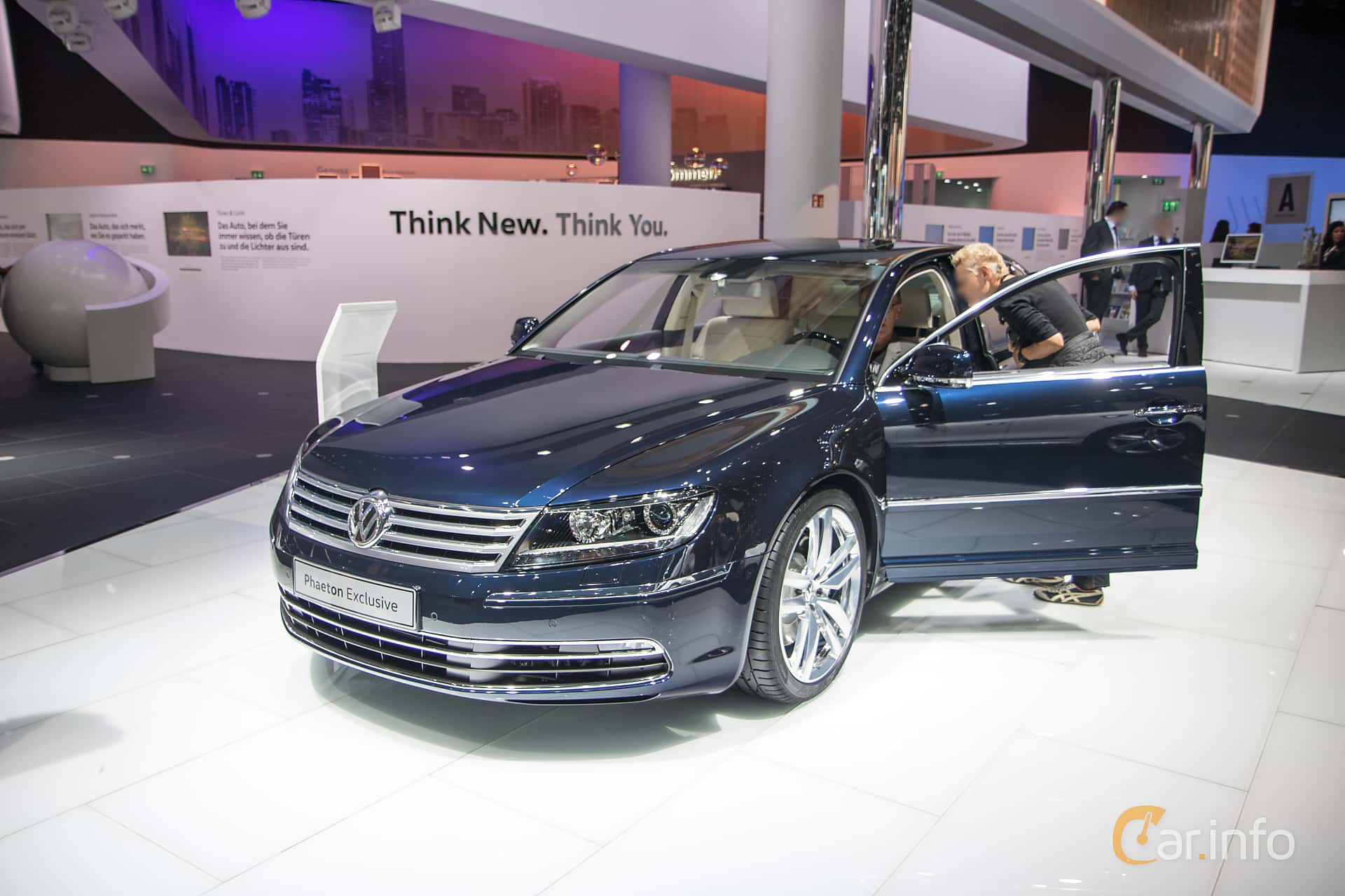 Volkswagen Phaeton 4.2 V8 4Motion TipTronic, 334hp, 2015