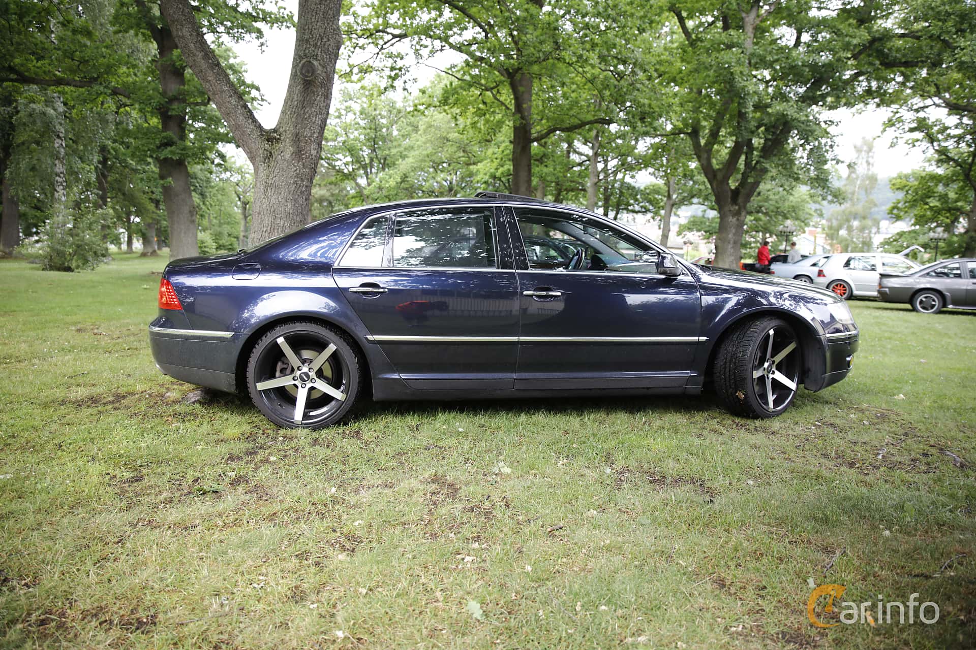 Volkswagen Phaeton generation I 6.0 W12 4Motion TipTronic, 5-speed