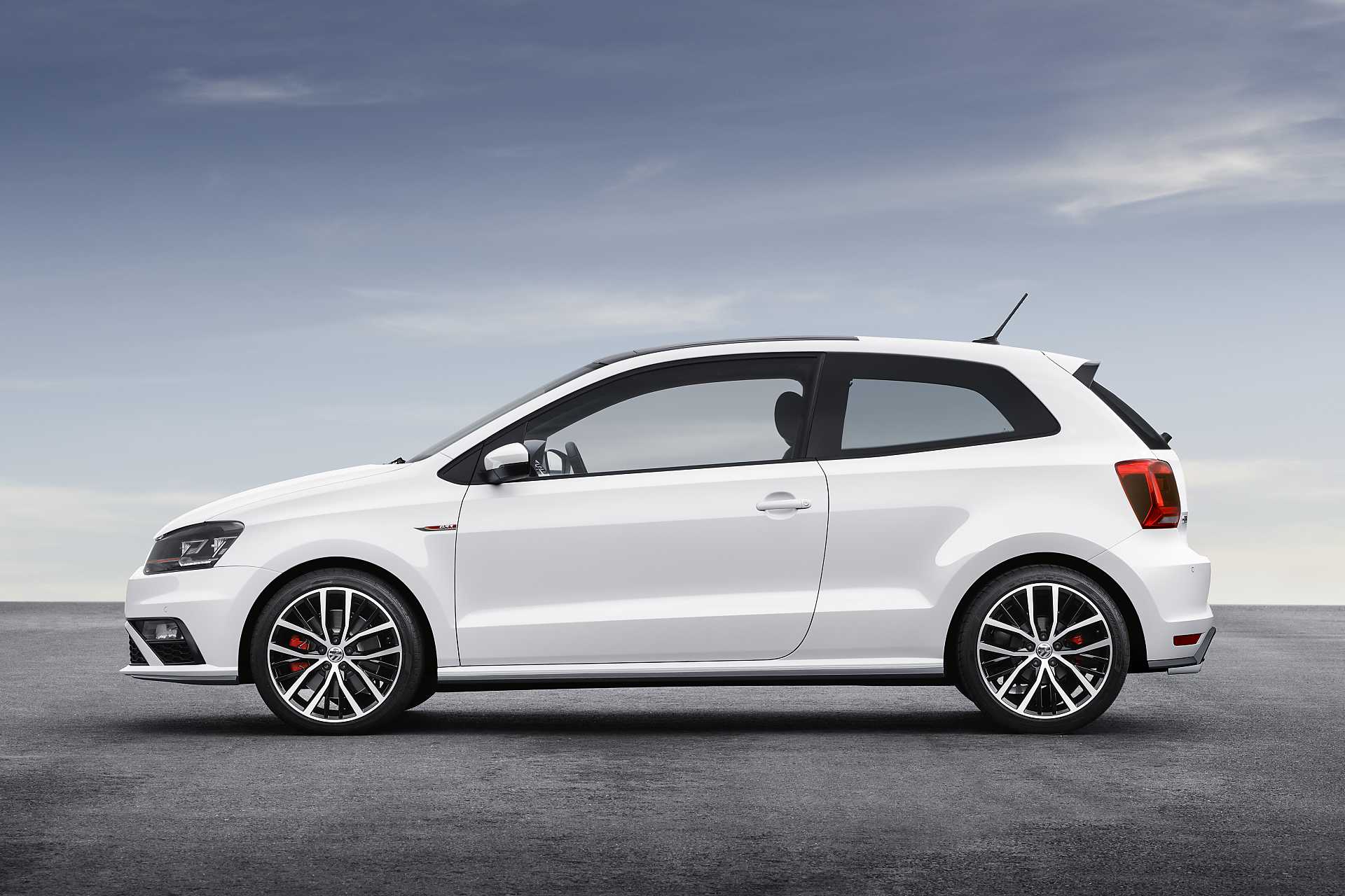 Volkswagen Polo 3-door generation V Facelift (Typ 6R) 1.4 TDI Manual, 5-speed
