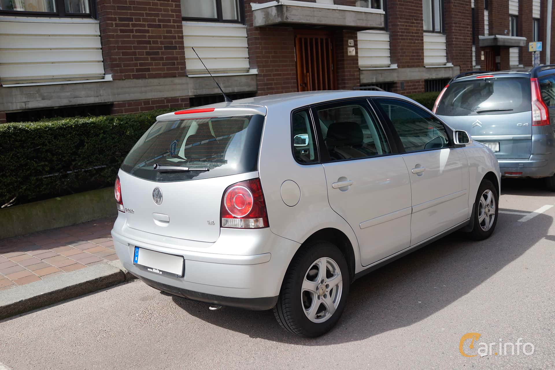 Volkswagen Polo 5-door 1.4 Manual, 80hp, 2009