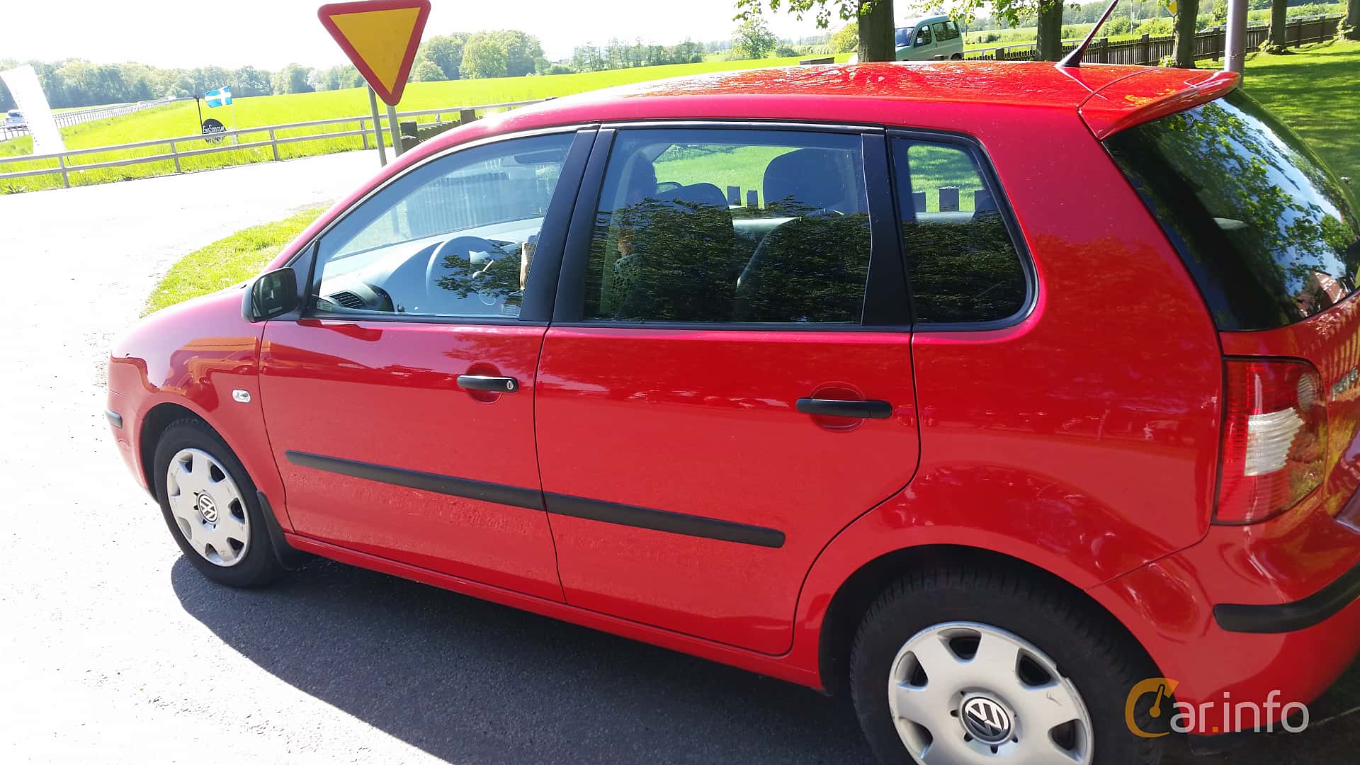 Volkswagen Polo 3-door generation IV (Typ 9N) 1.4 Manual, 5-speed