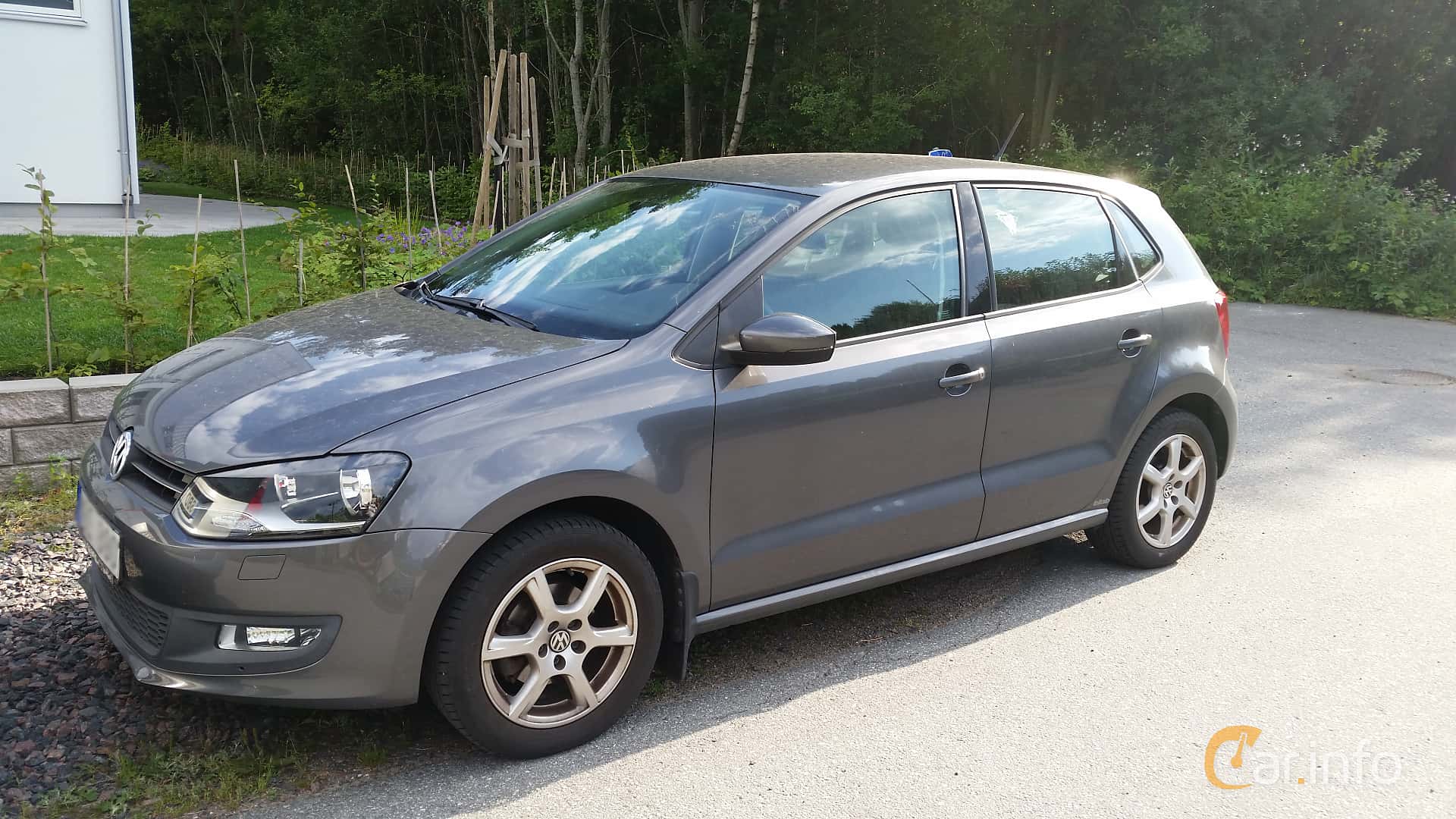 Volkswagen Polo 5-door 1.4 Manual, 86hp, 2010