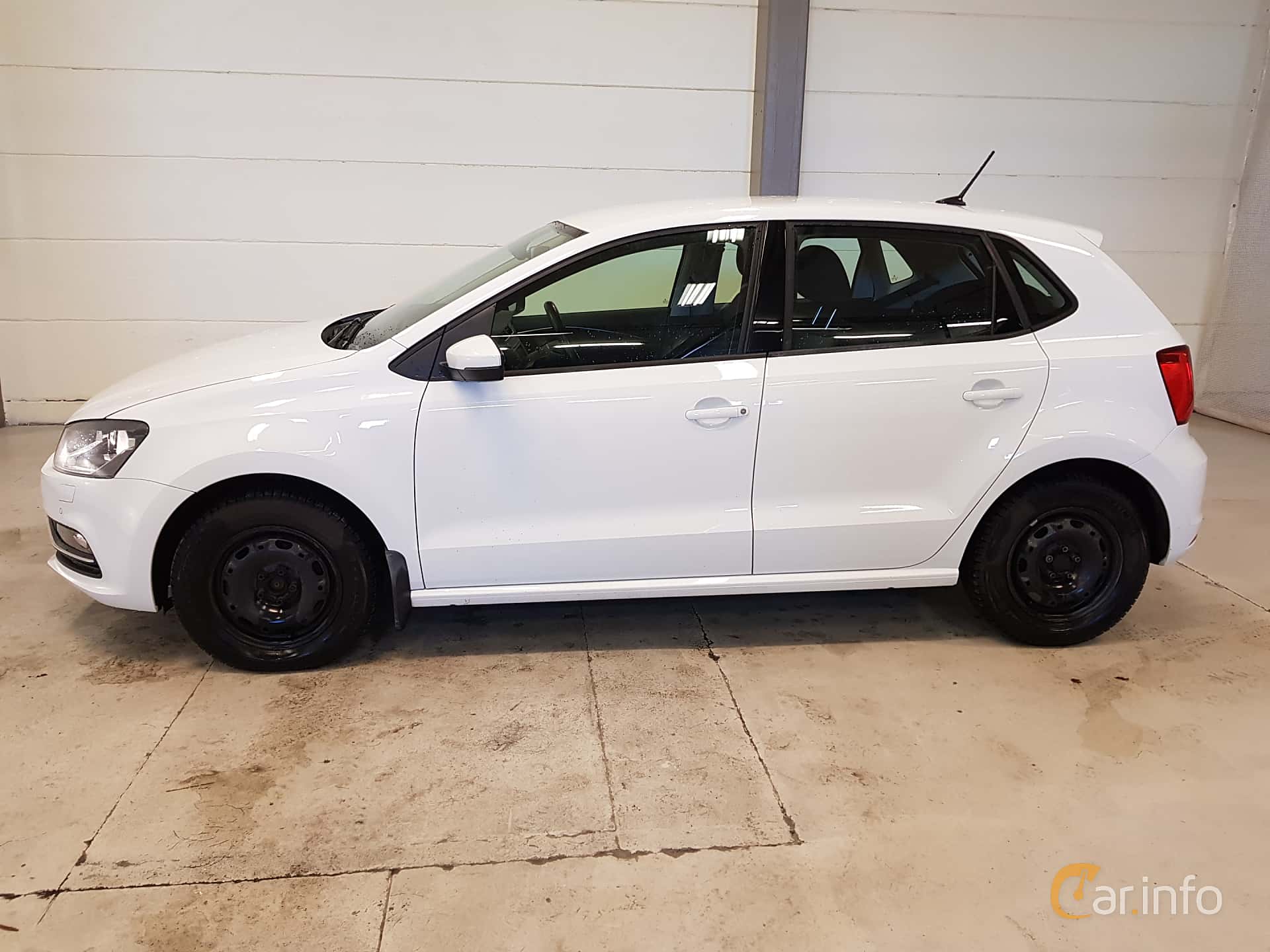 Volkswagen Polo 5-door generation V Facelift (Typ 6R) 1.4 TDI