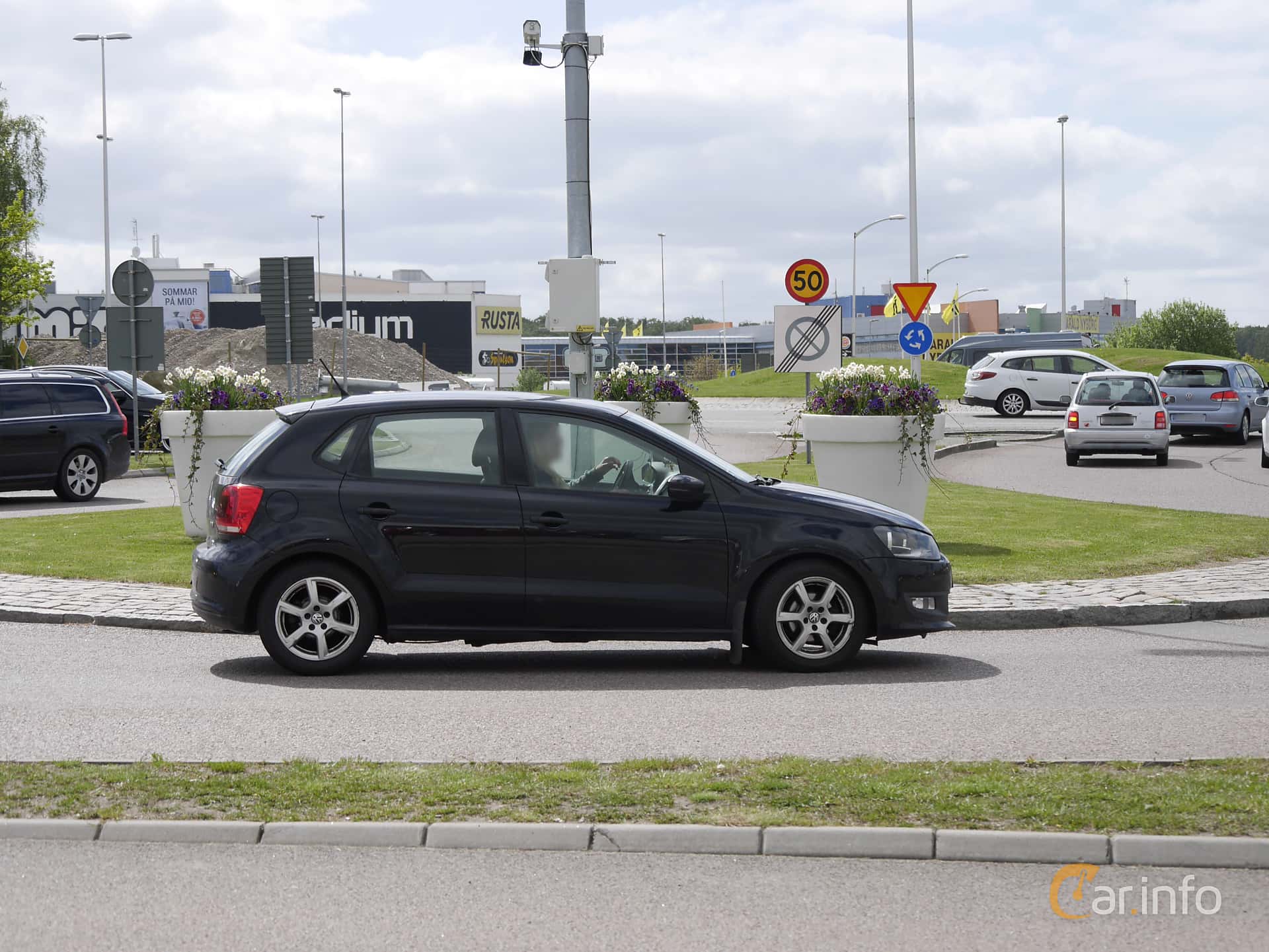Volkswagen Polo 5-door generation V (Typ 6R) 1.6 TDI