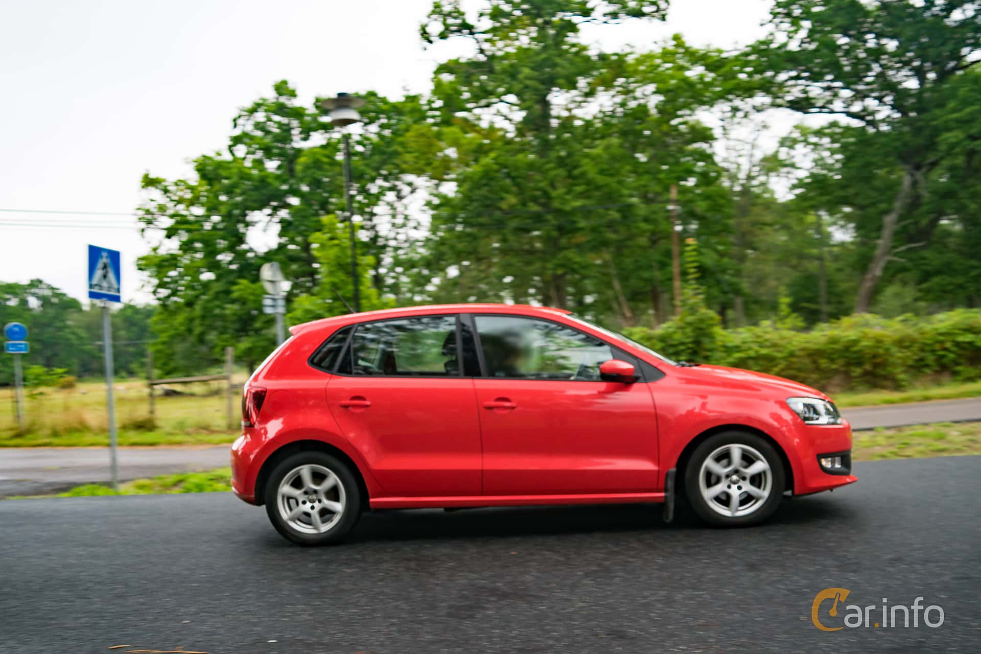 Volkswagen Polo 5-door 1.4 86hp, 2009