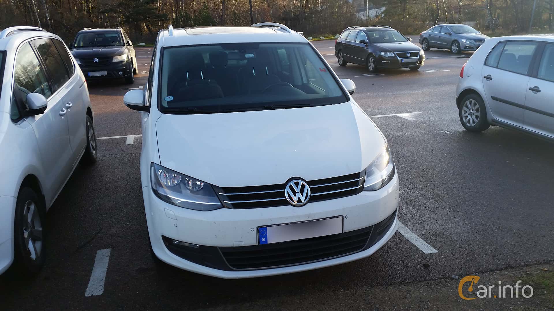 Volkswagen Sharan 2.0 TDI BlueMotion 4Motion Manual, 140hp, 2012