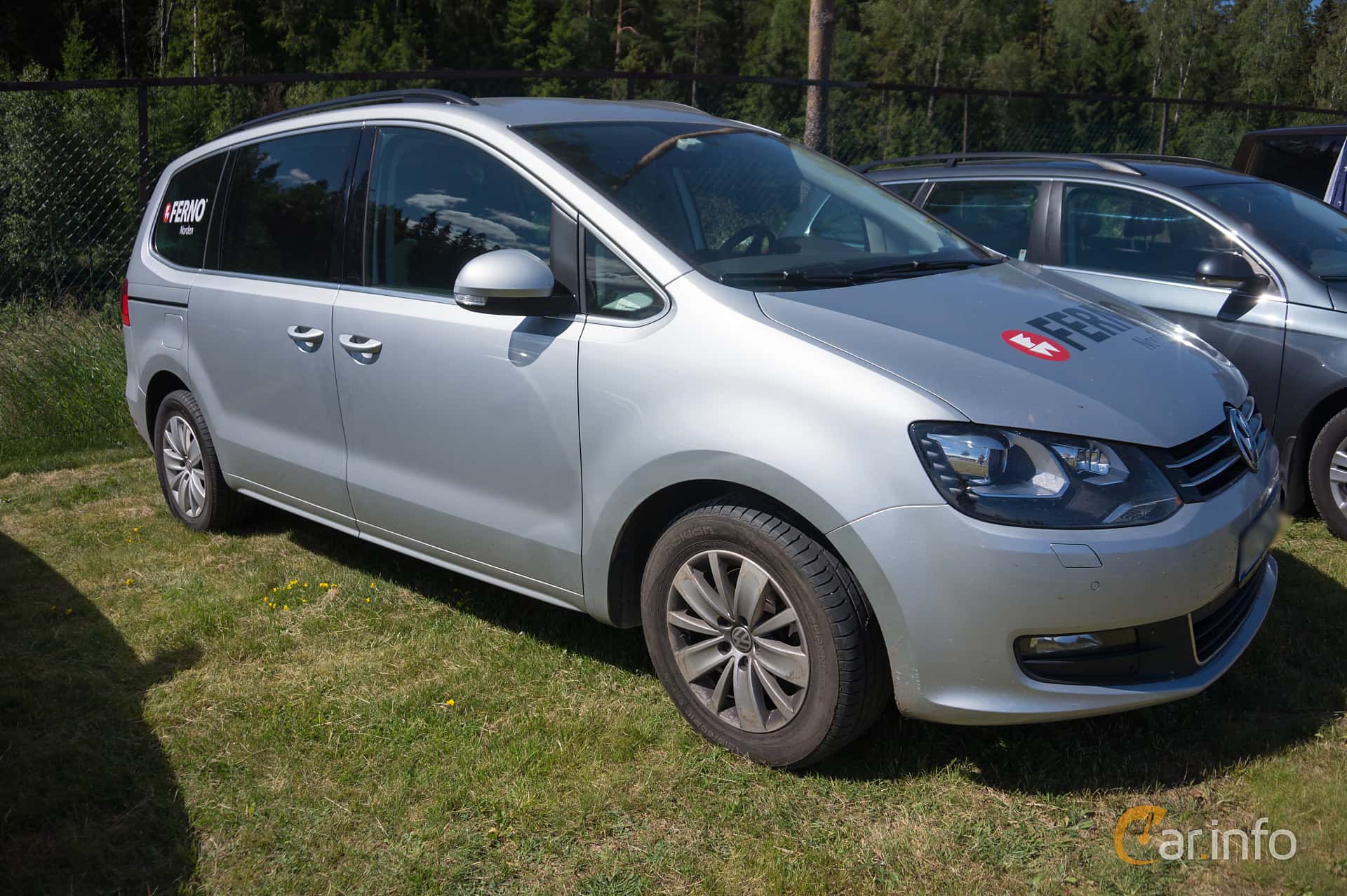 Volkswagen Sharan generation II (Typ 7N) 2.0 BlueTDI  Manual, 6-speed