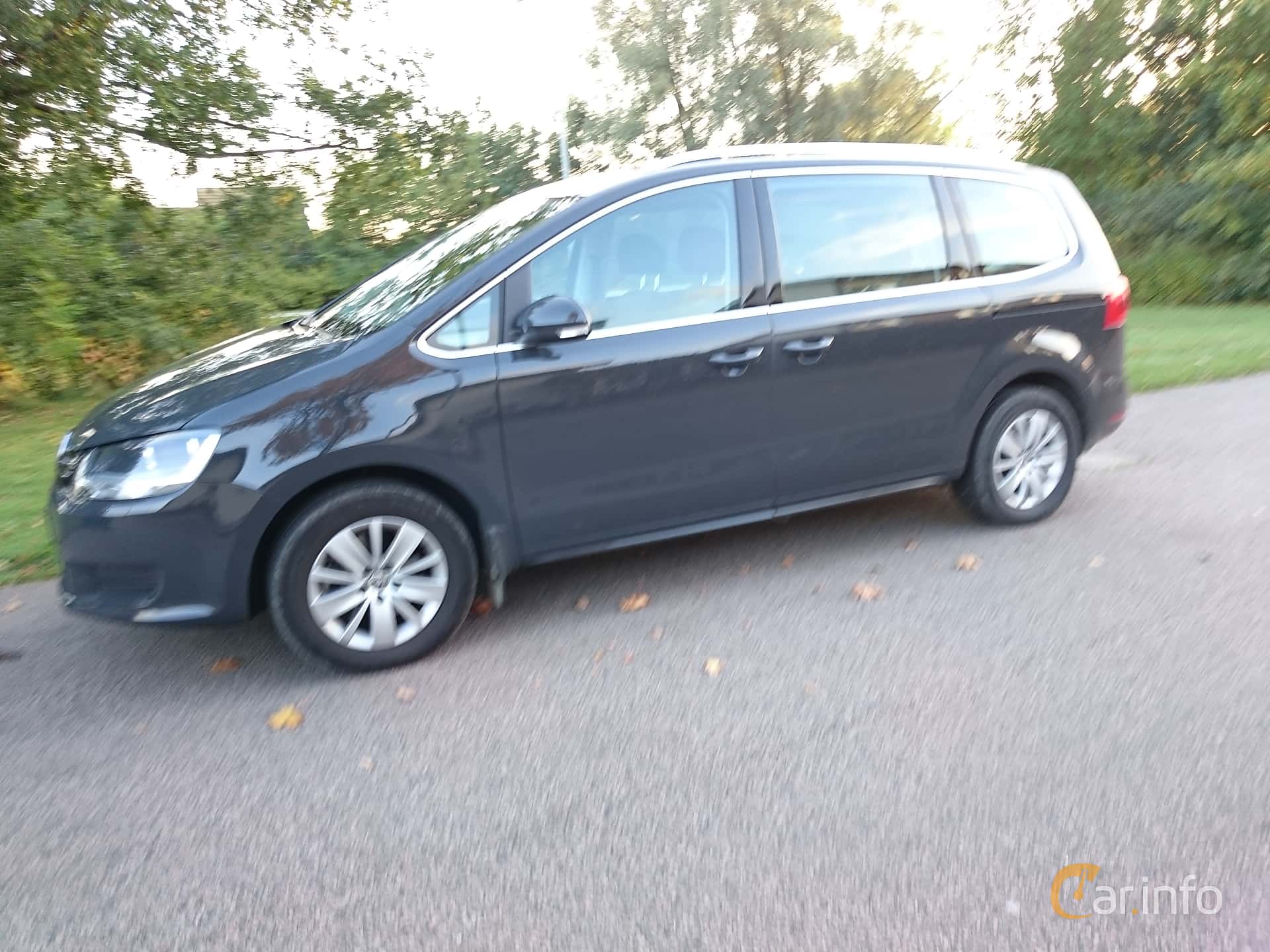 Volkswagen Sharan 2.0 TDI BlueMotion 4Motion Manual, 140hp, 2011