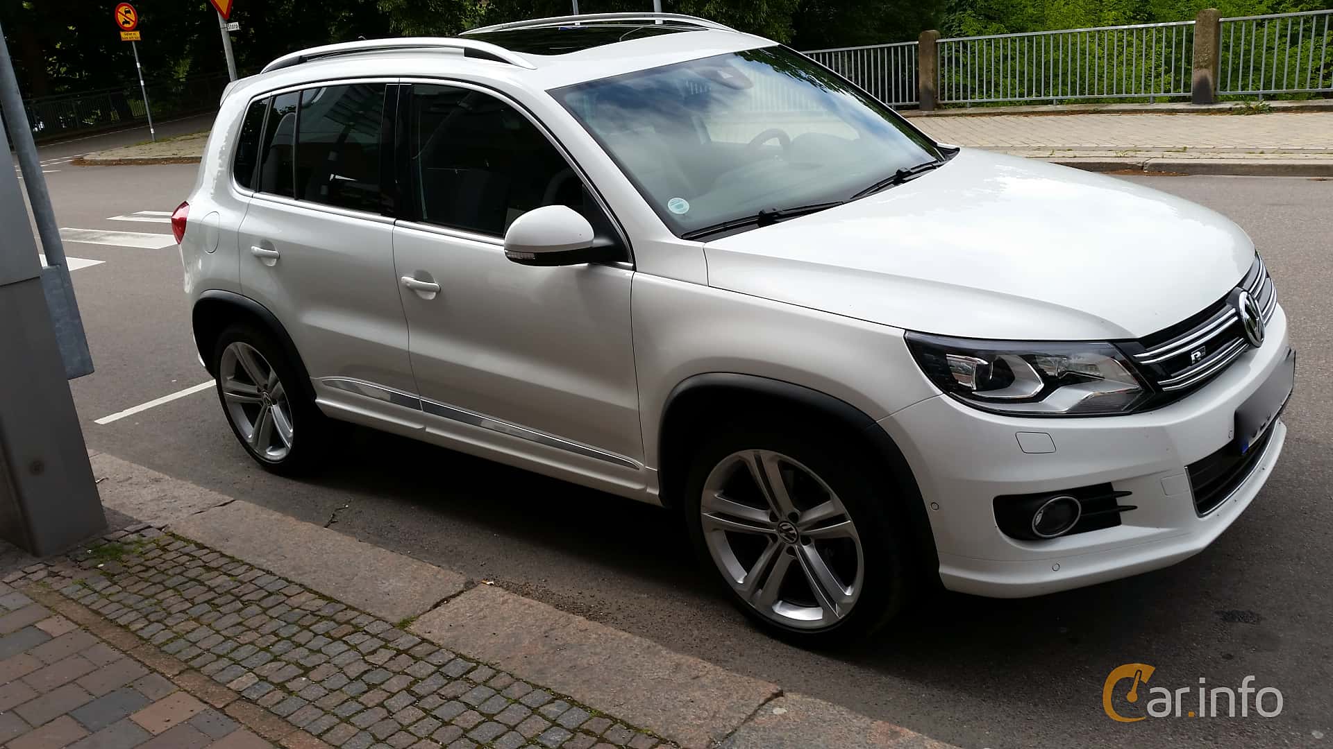 Volkswagen Tiguan 2.0 TDI BlueMotion 4Motion 177hp, 2013