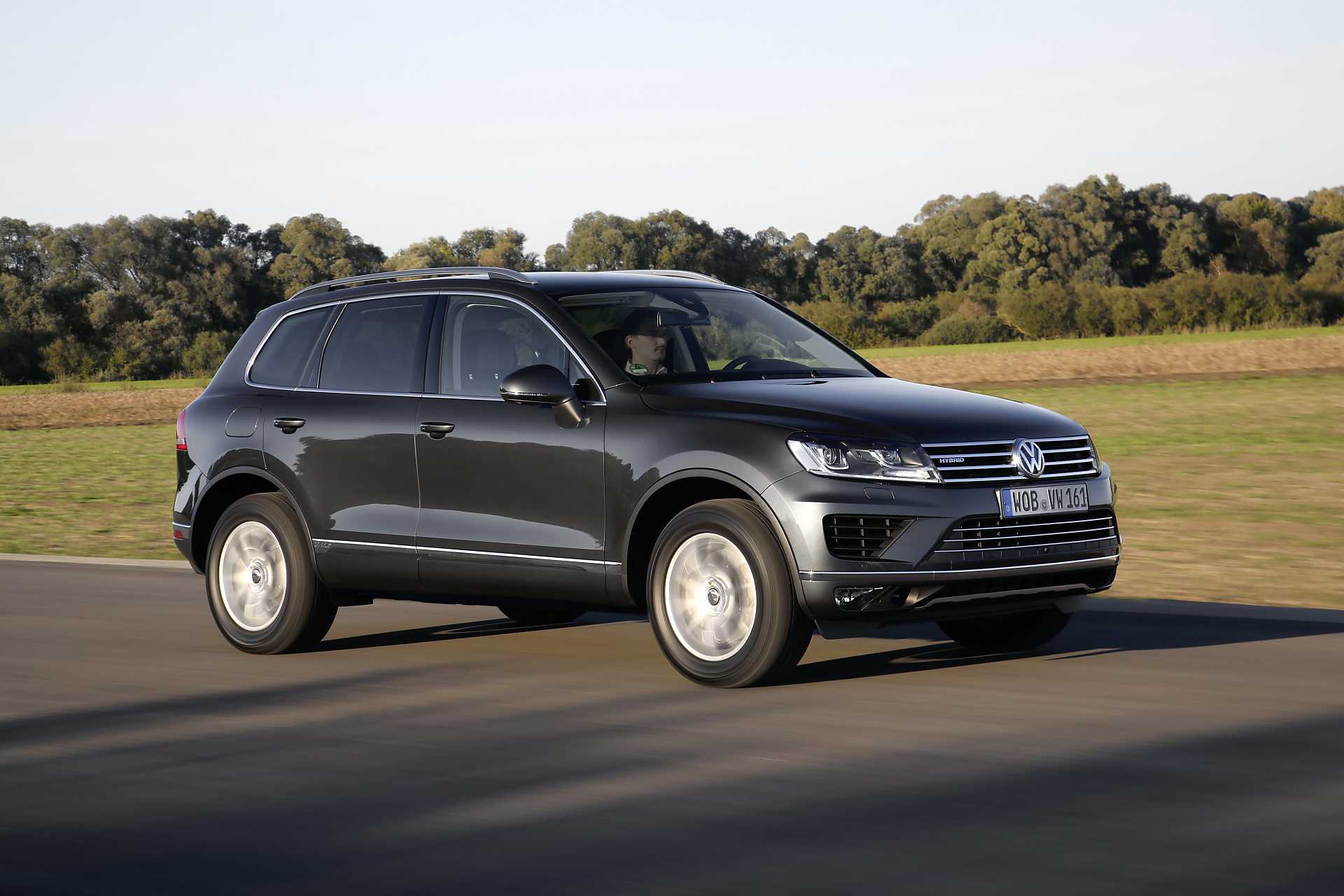 Volkswagen Touareg generation II (Typ 7P) 3.0 V6 TSI Hybrid 4Motion Automatic, 8-speed
