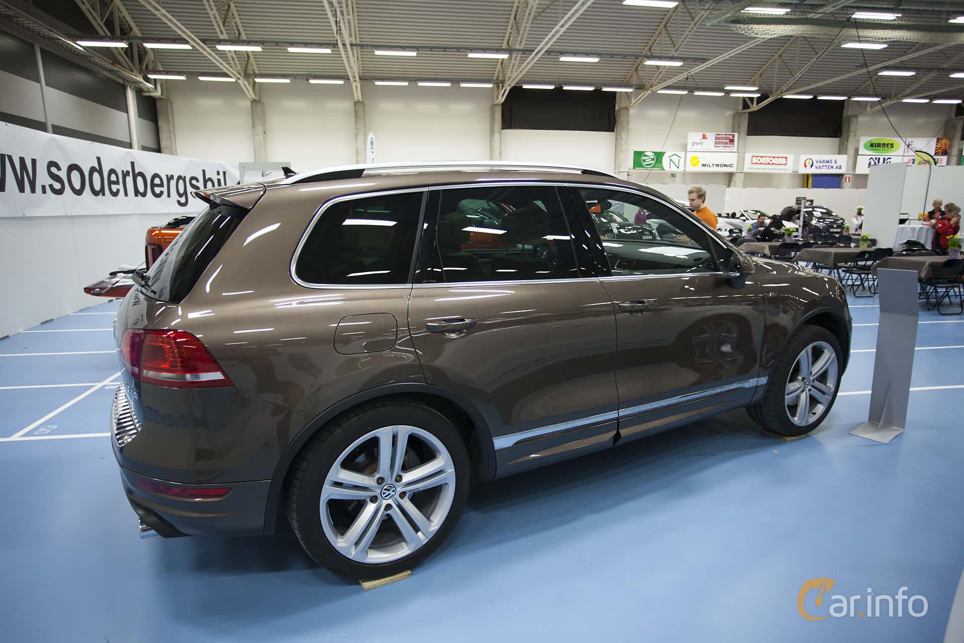 Volkswagen Touareg generation II (Typ 7P) 4.2 V8 TDI 4Motion Automatic, 8-speed