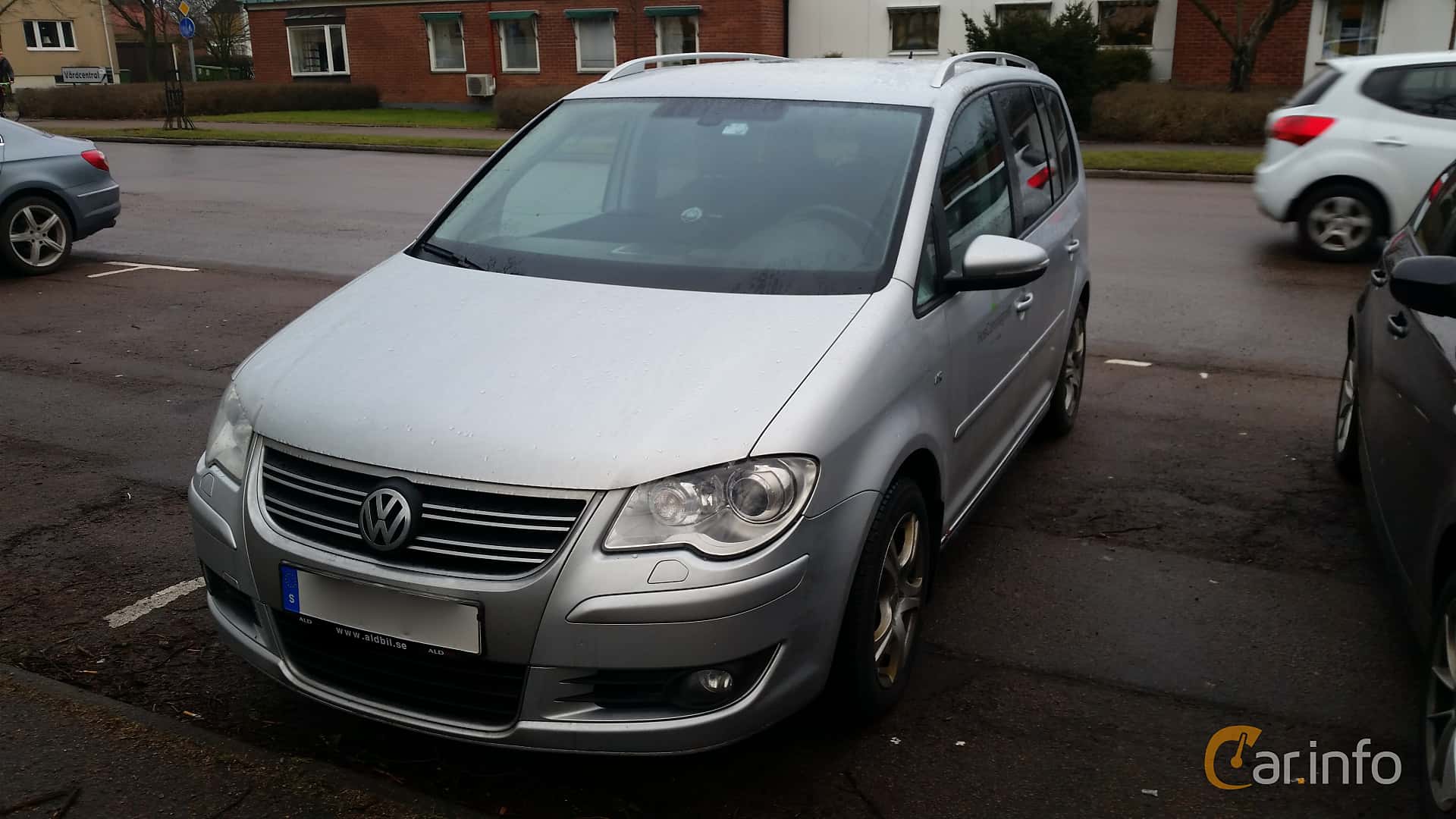 Volkswagen Touran 2.0 TDI DSG Sequential, 170hp, 2010