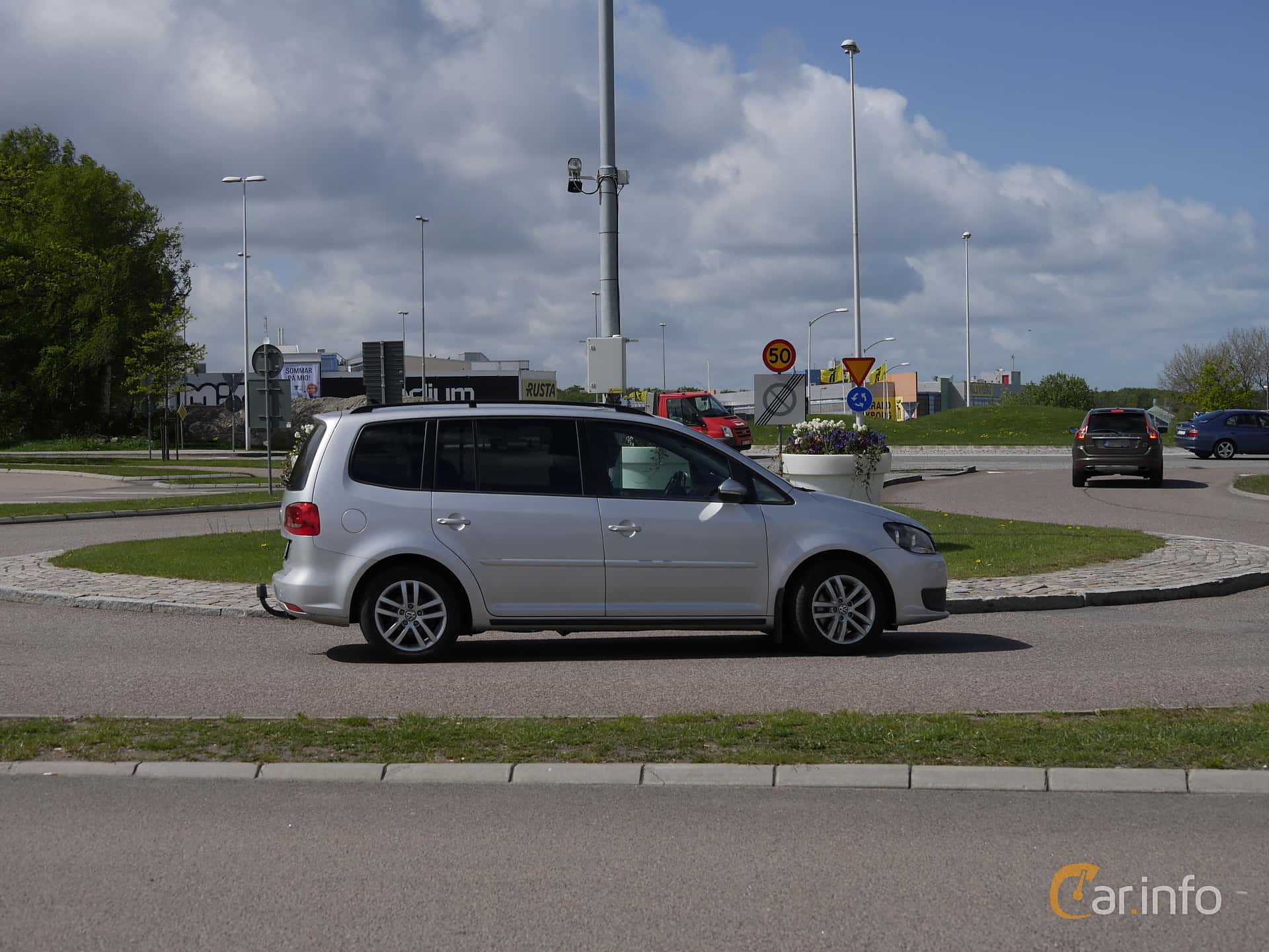 Volkswagen Touran 2.0 TDI  Manual, 140hp, 2011