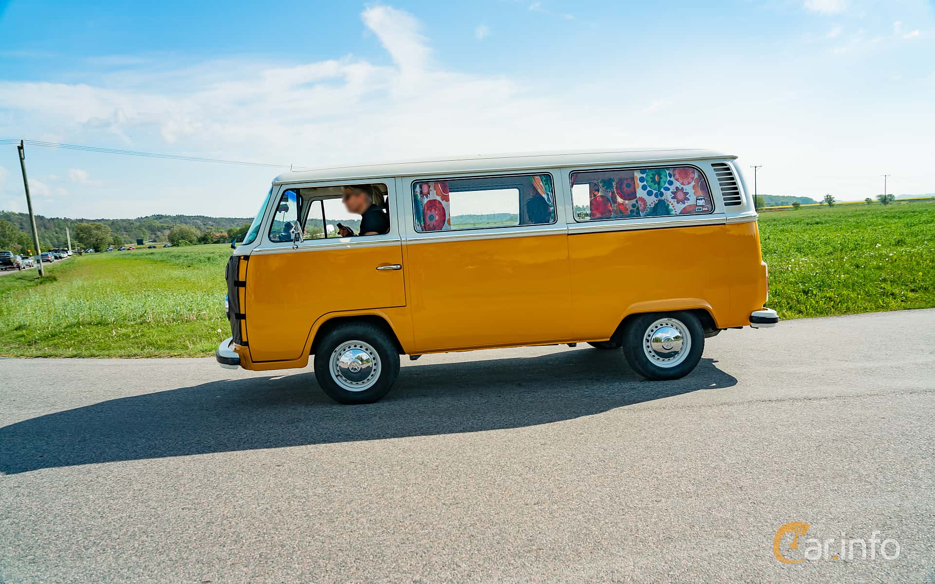 Volkswagen Transporter Minibus 2.0 Manual, 71hp, 1975