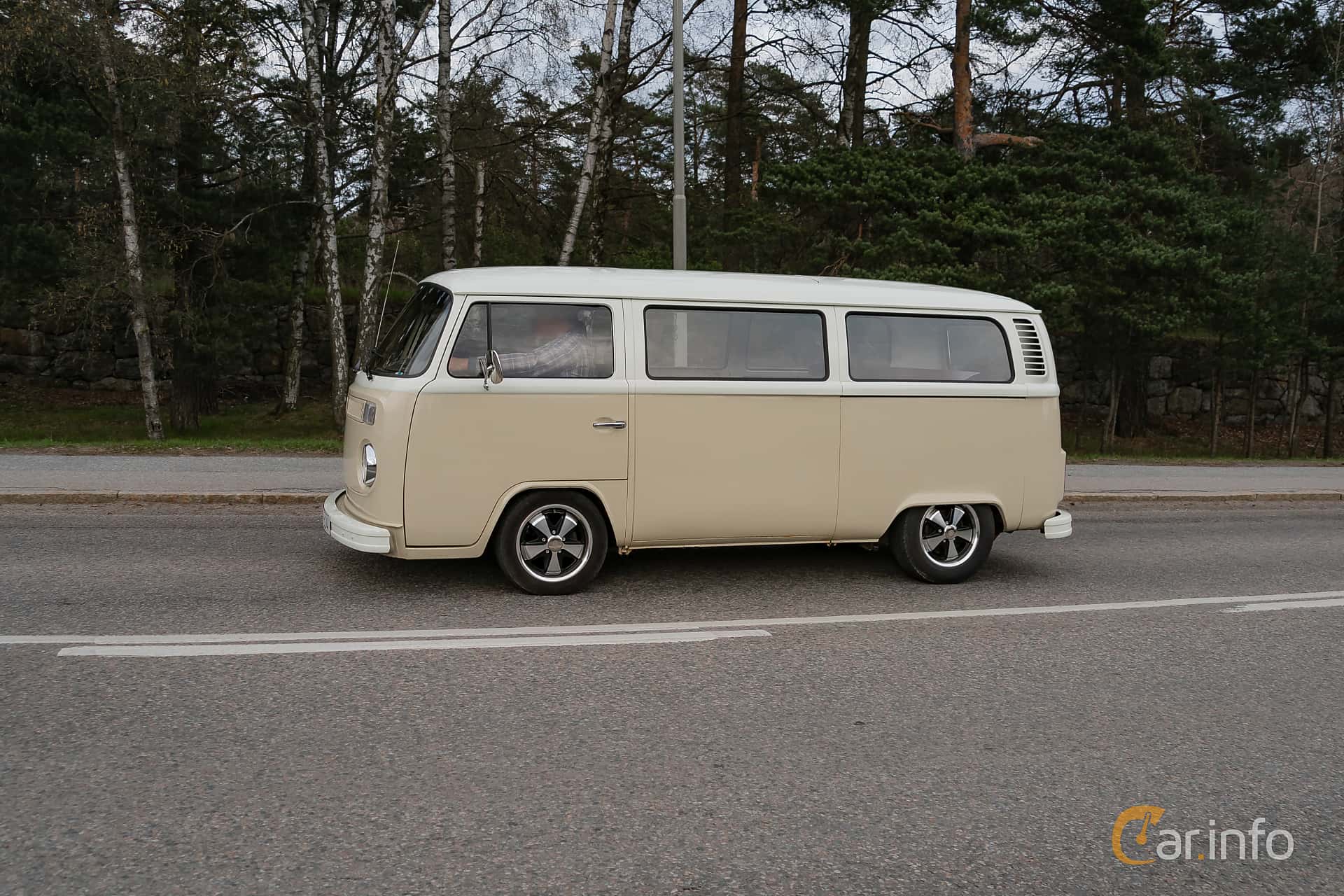 Volkswagen Transporter Minibus 1.8 Automatic, 68hp, 1975