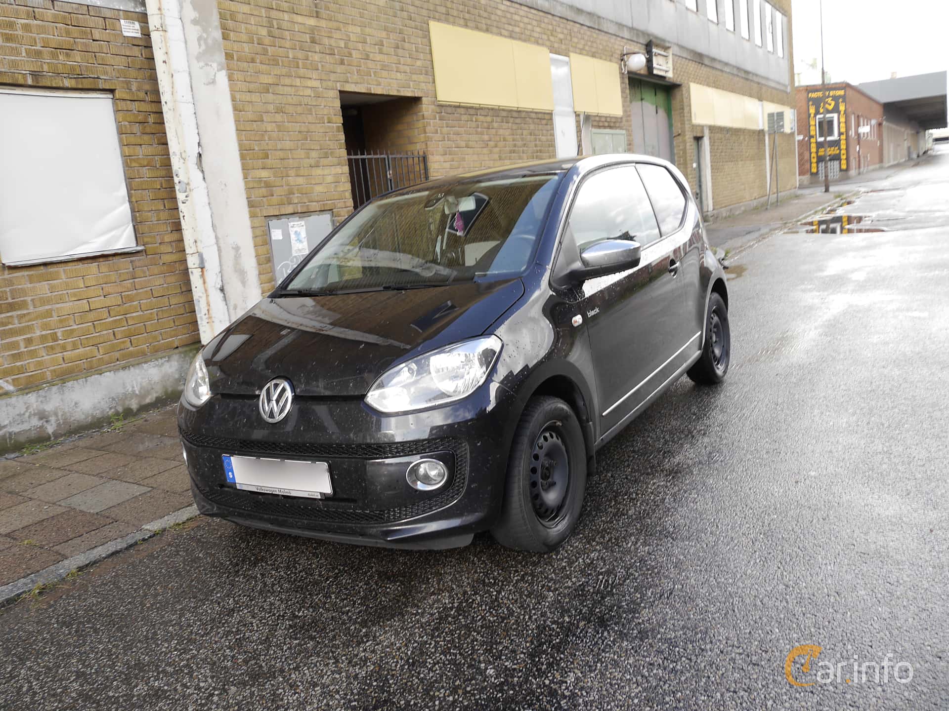 Volkswagen up! 3-door 1.0 Manual, 75hp, 2012