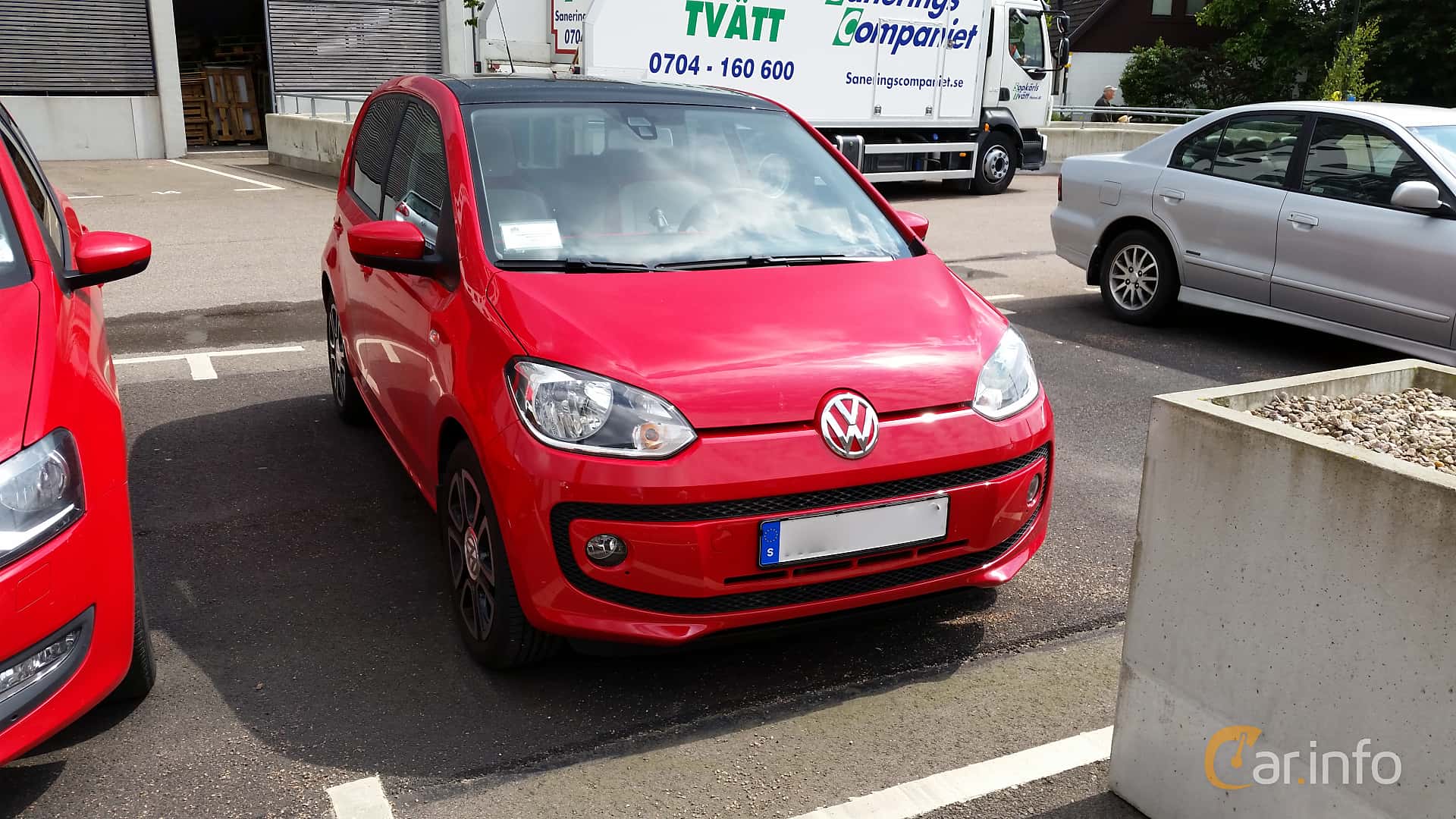 Volkswagen up! 5-door 1.0 Automatic, 75hp, 2013