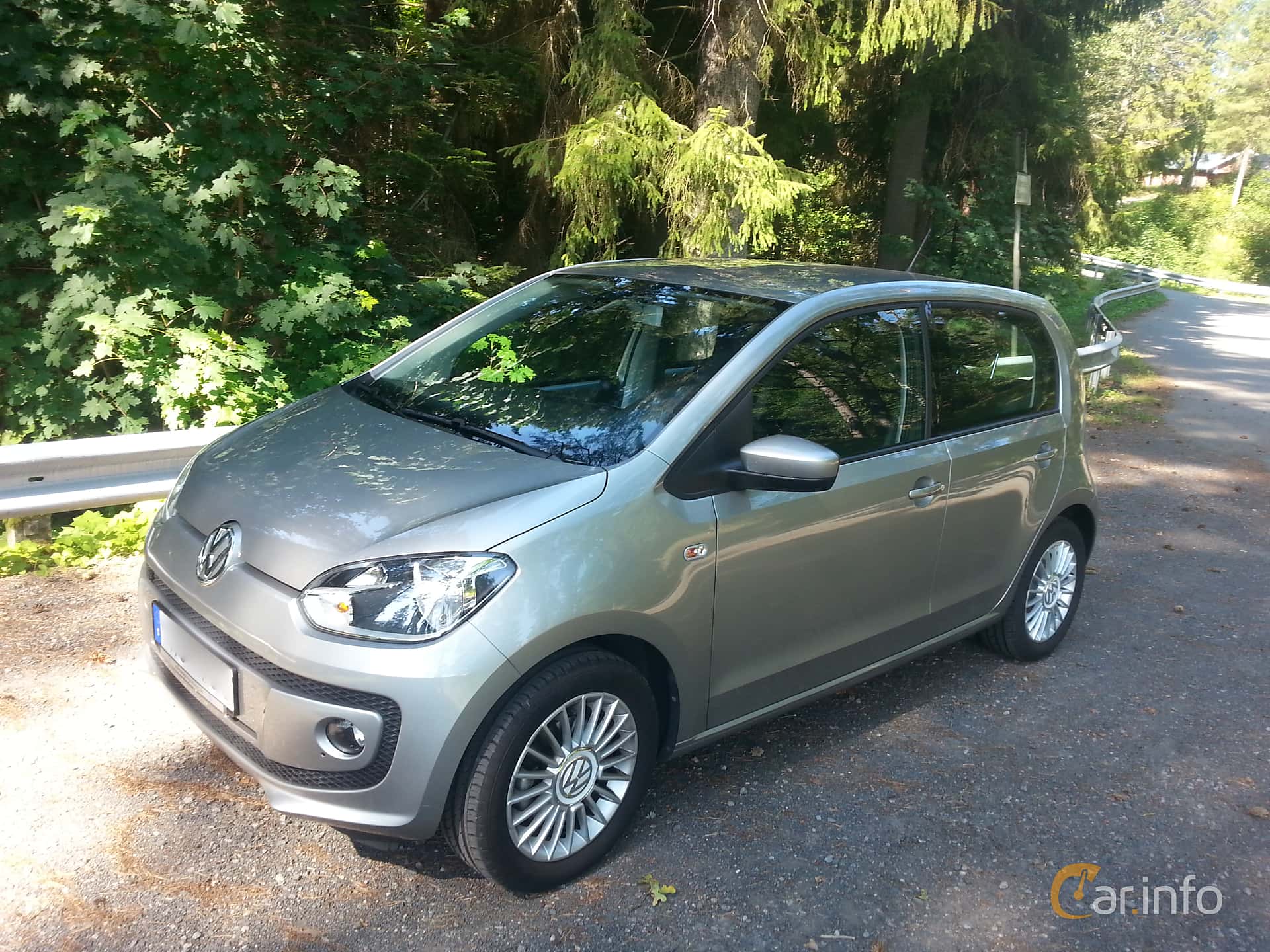 Volkswagen up! 5-door 1.0 Automatic, 75hp, 2014