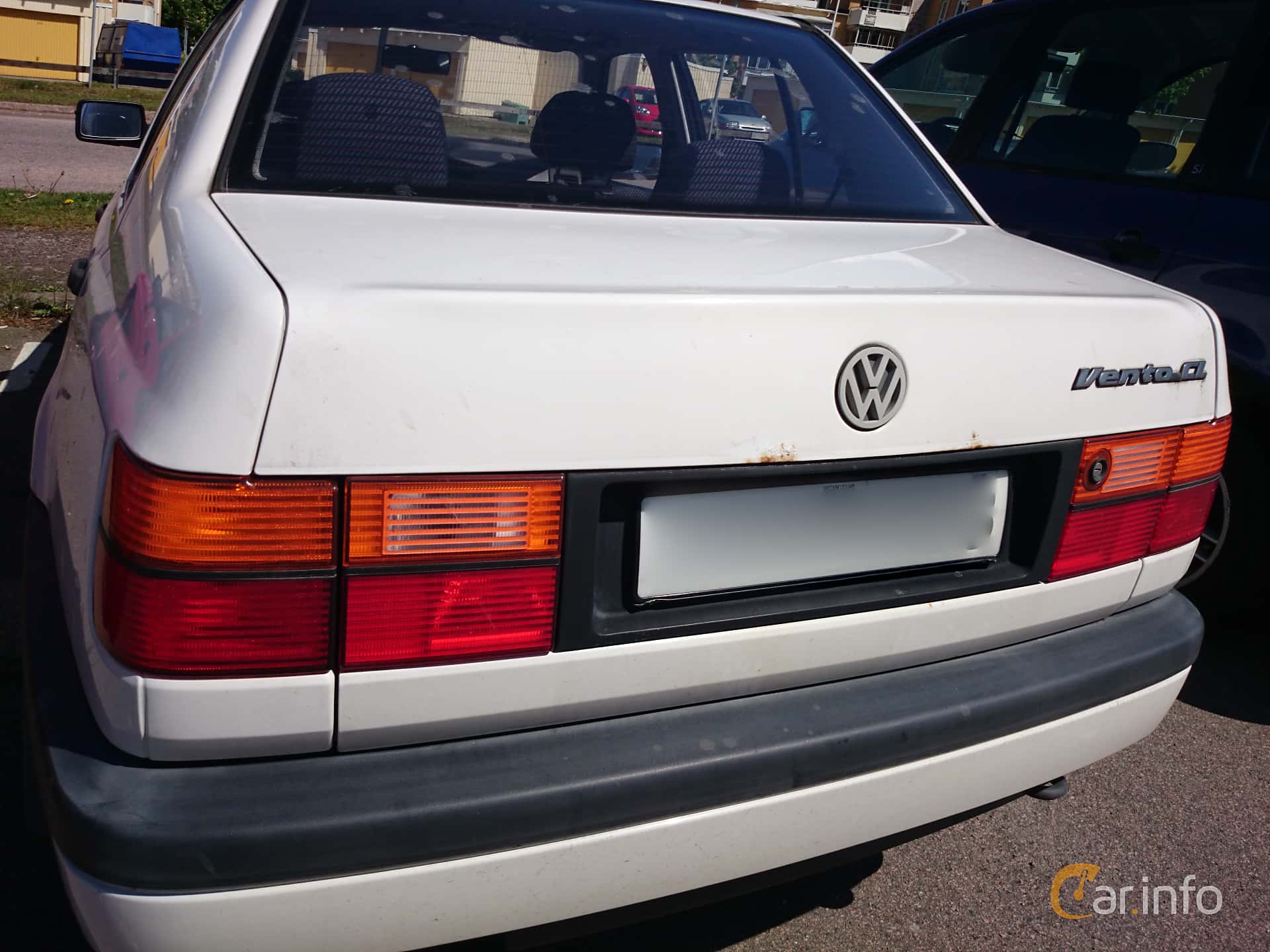 Volkswagen Vento 1.8 Manual, 90hp, 1995