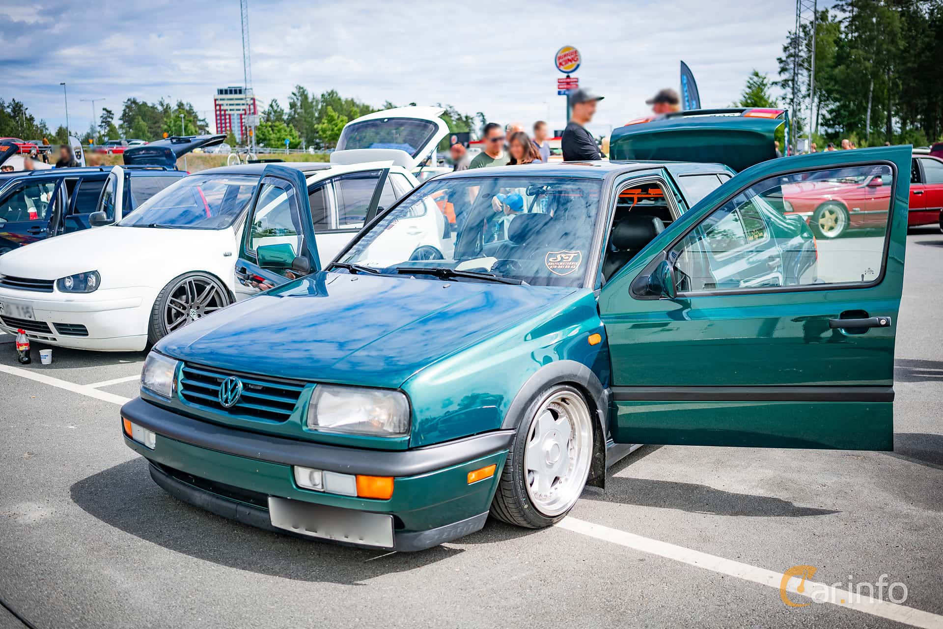 Volkswagen Vento 1.8 Manual, 90hp, 1996