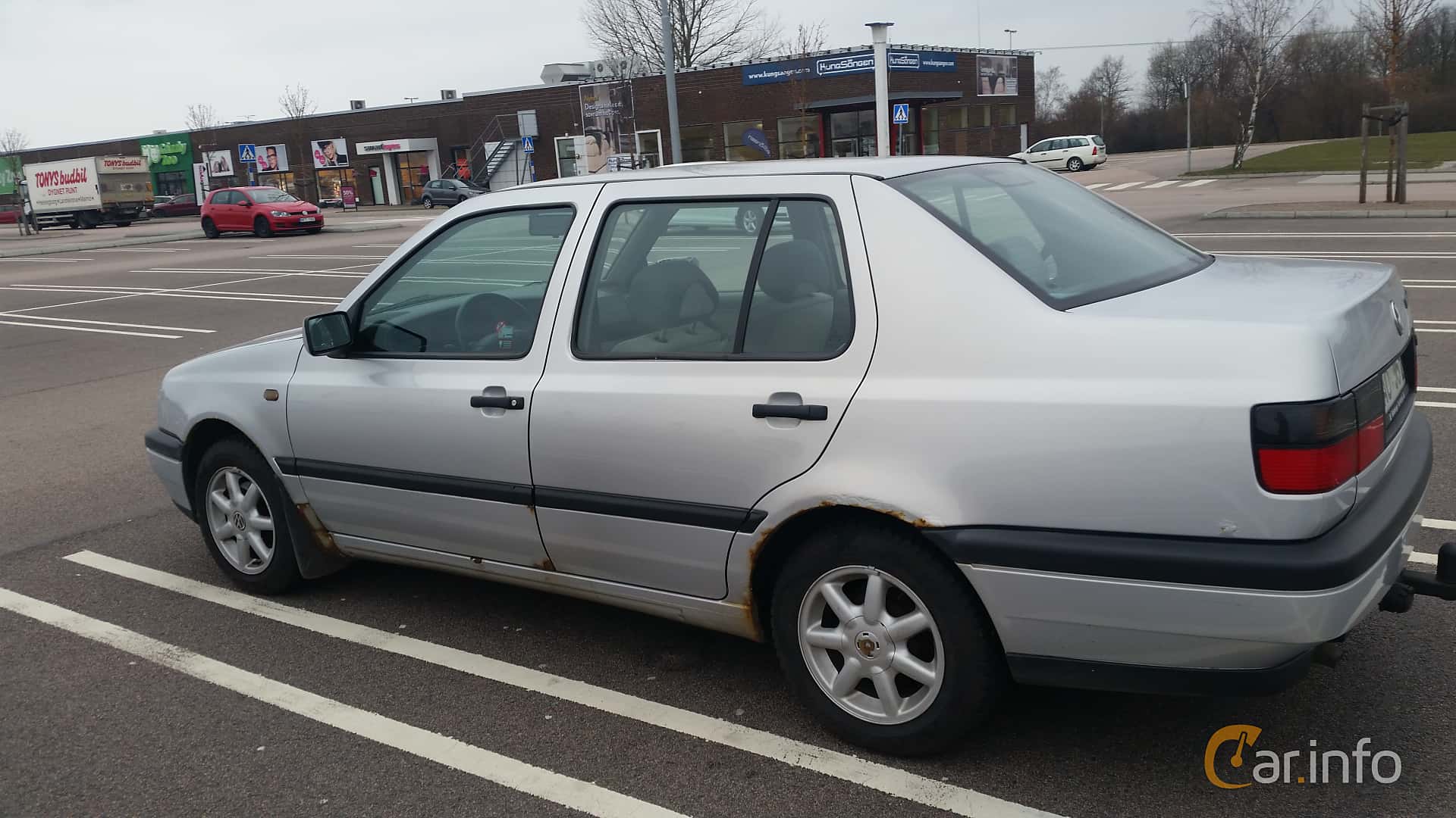 Volkswagen Vento generation A3 (Typ 1H) Facelift 1.8