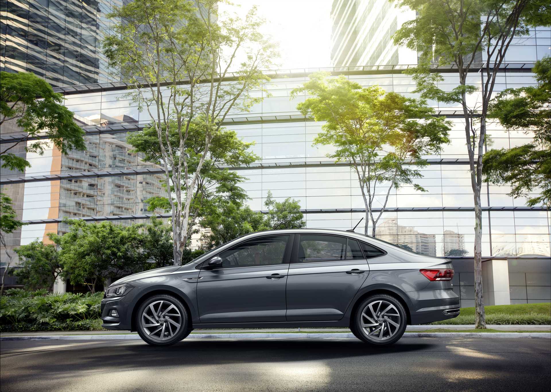 Volkswagen Virtus 200 TSI 1.0 TSI Automatic, 128hp, 2018