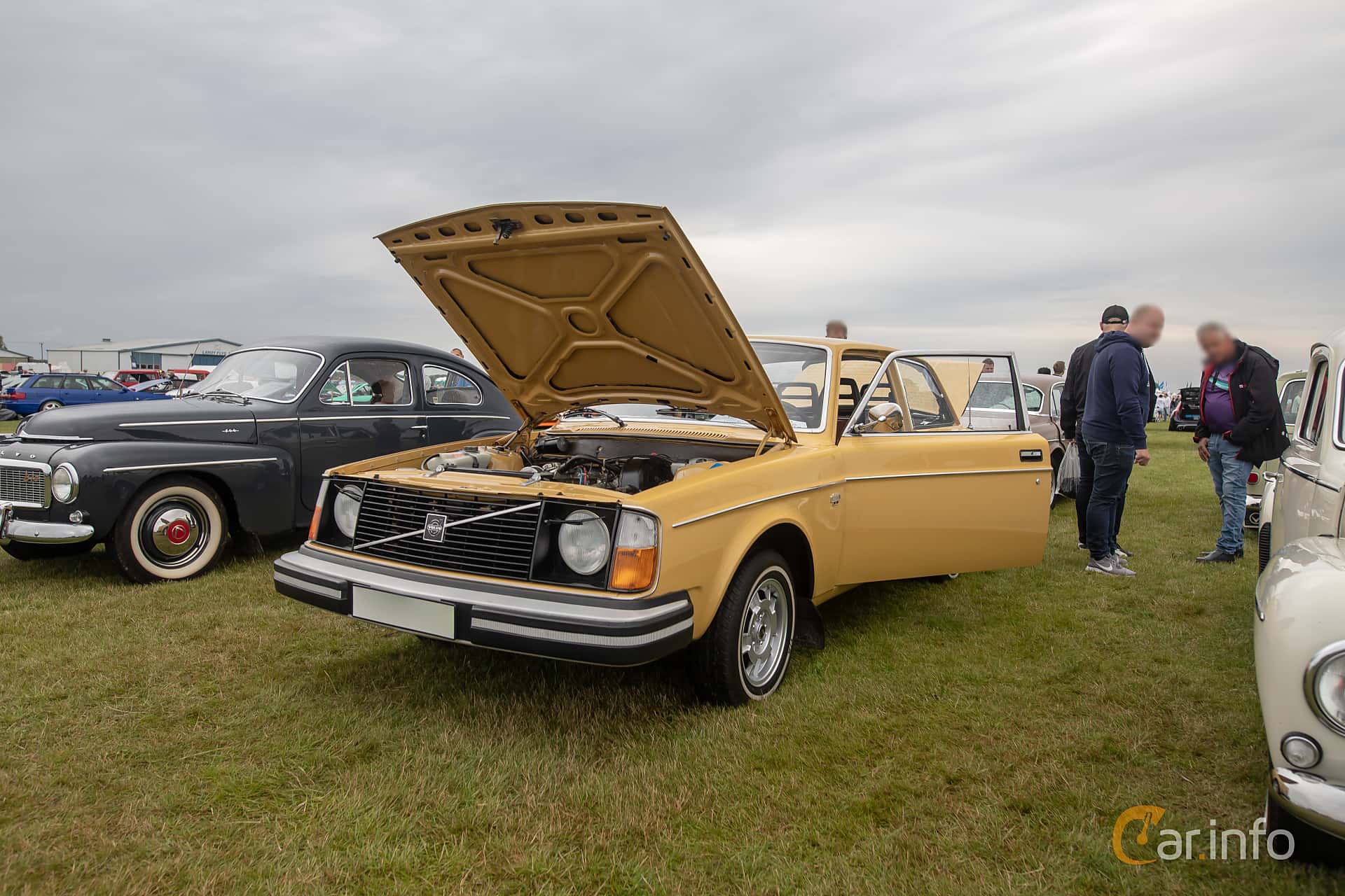 Volvo 242 2.1 Manual, 100hp, 1977