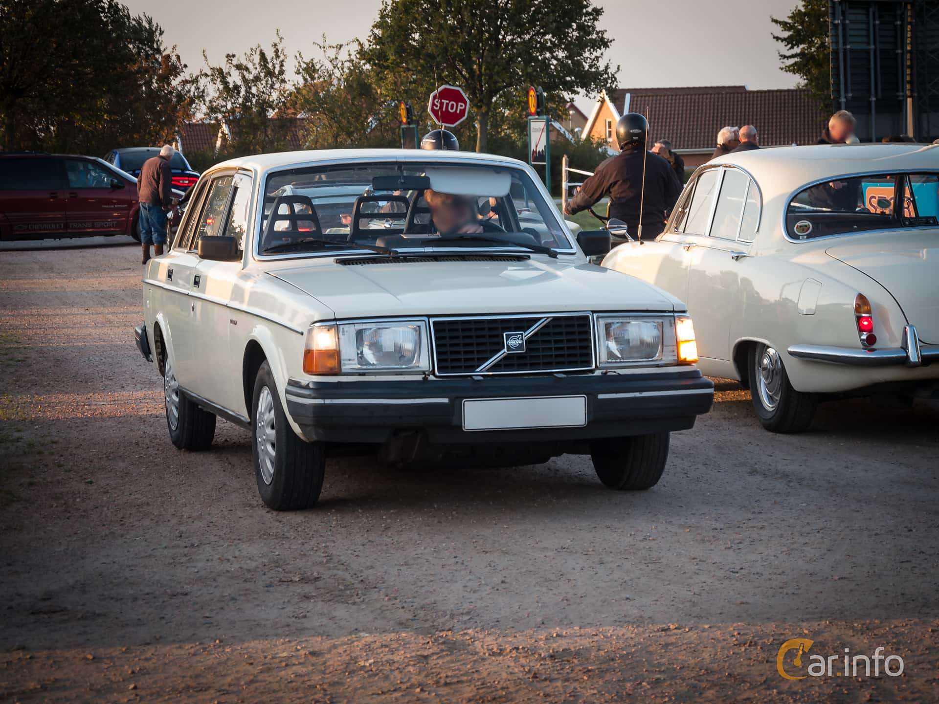 Volvo 244 2.1 Manual, 107hp, 1981