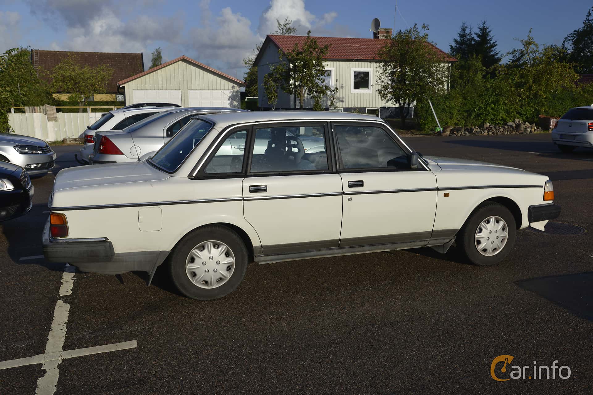 Volvo 244 2.3 Manual, 116hp, 1990
