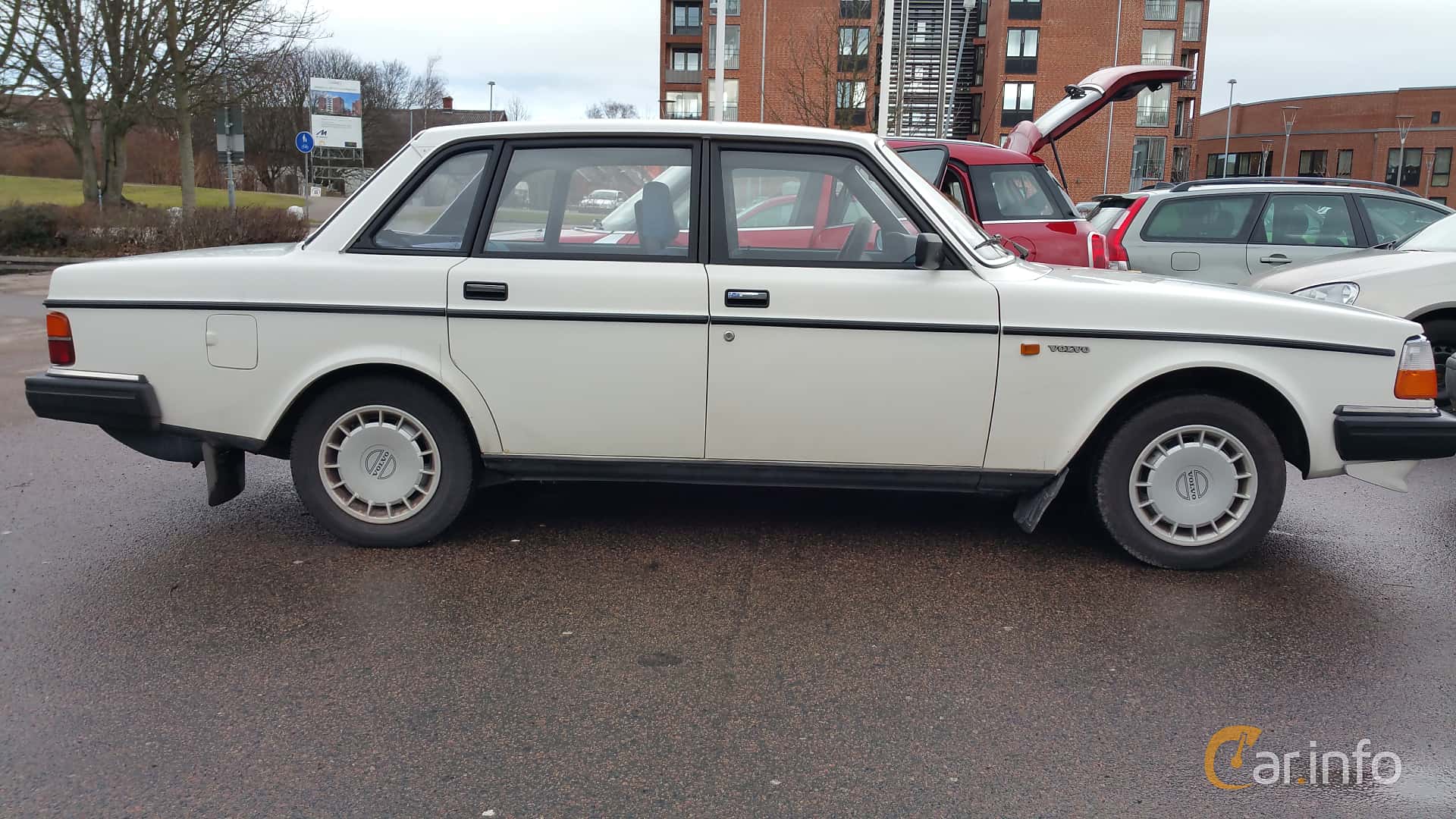 Volvo 244 2.0 95hp, 1985