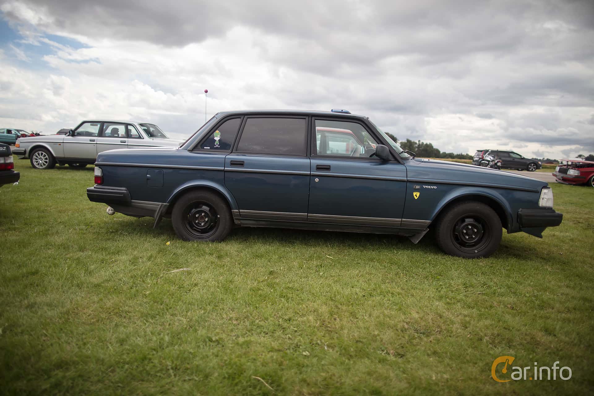 Volvo 244 1st Generation 2.3