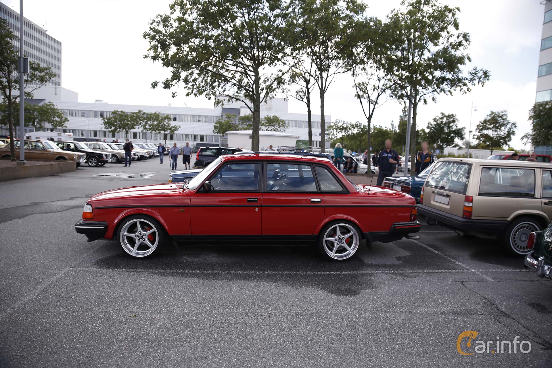 Volvo 244 1st Generation 2.4 Automatic, 3-speed
