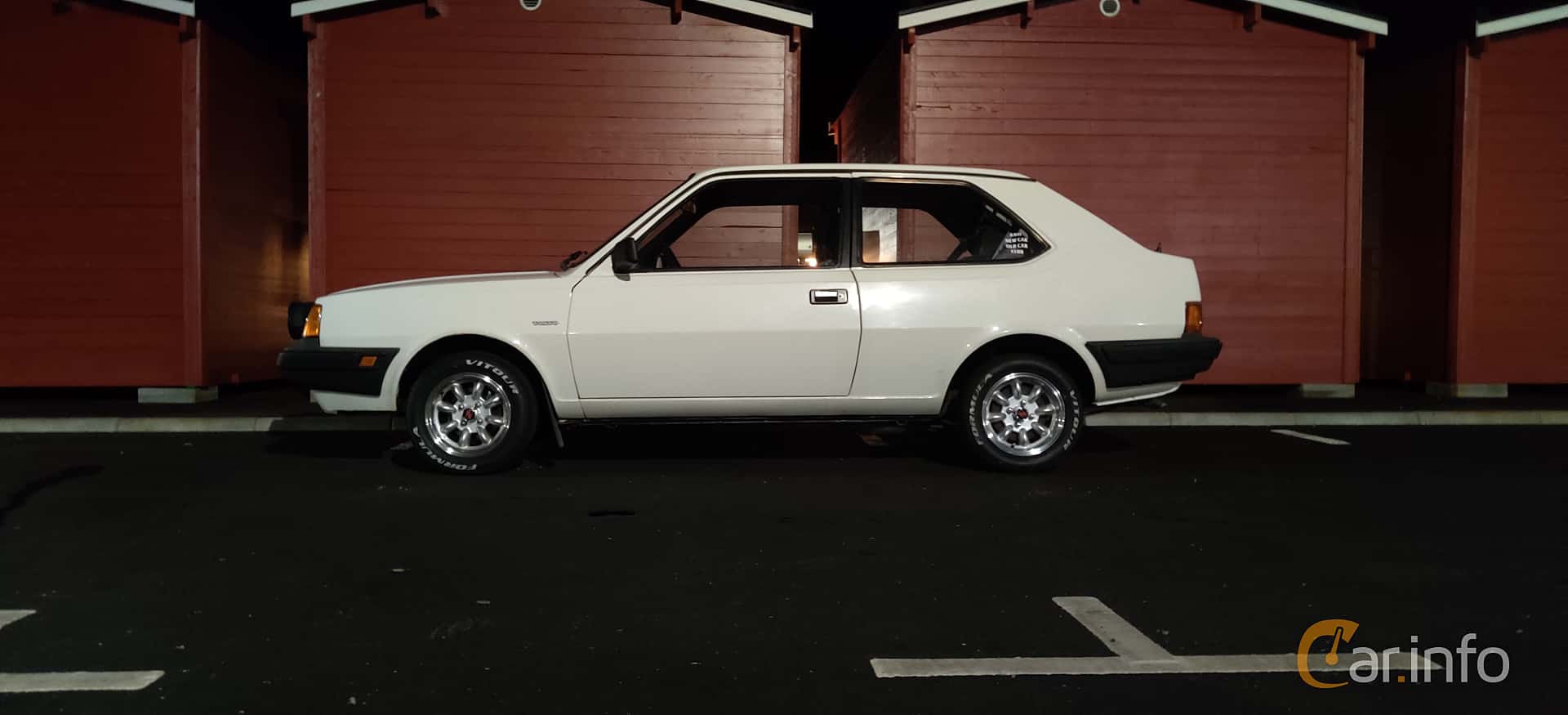 Volvo 360 3-door 2.0 Manual, 112hp, 1989