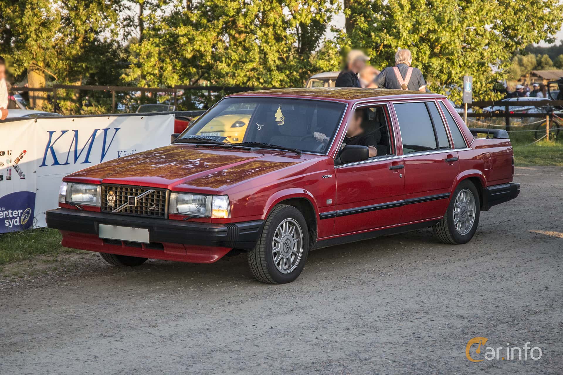 Volvo 744 2.3 Automatic, 131hp, 1988