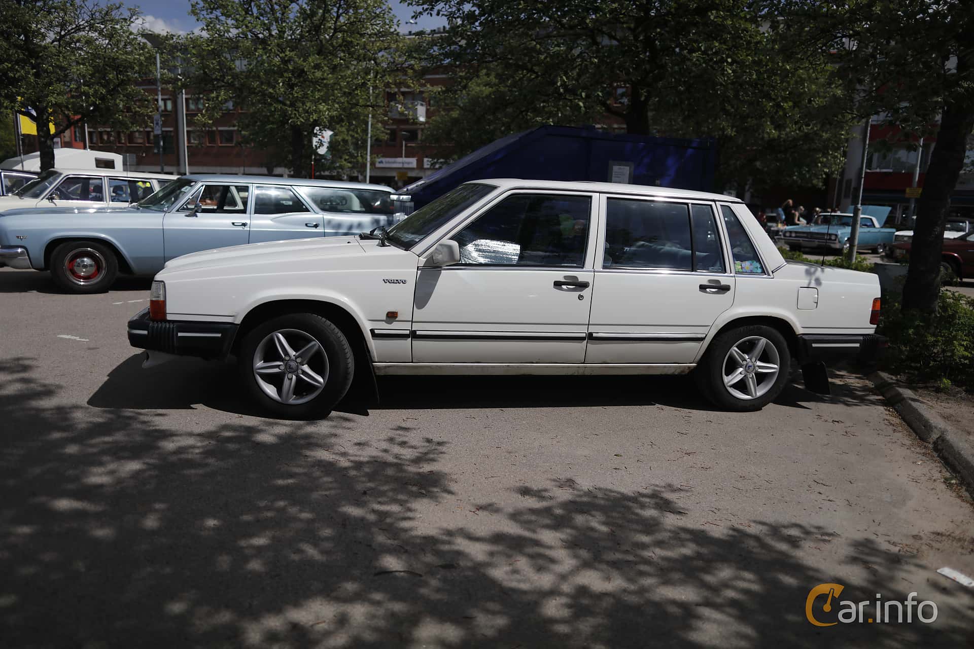 Volvo 744 2.3 Manual, 116hp, 1985